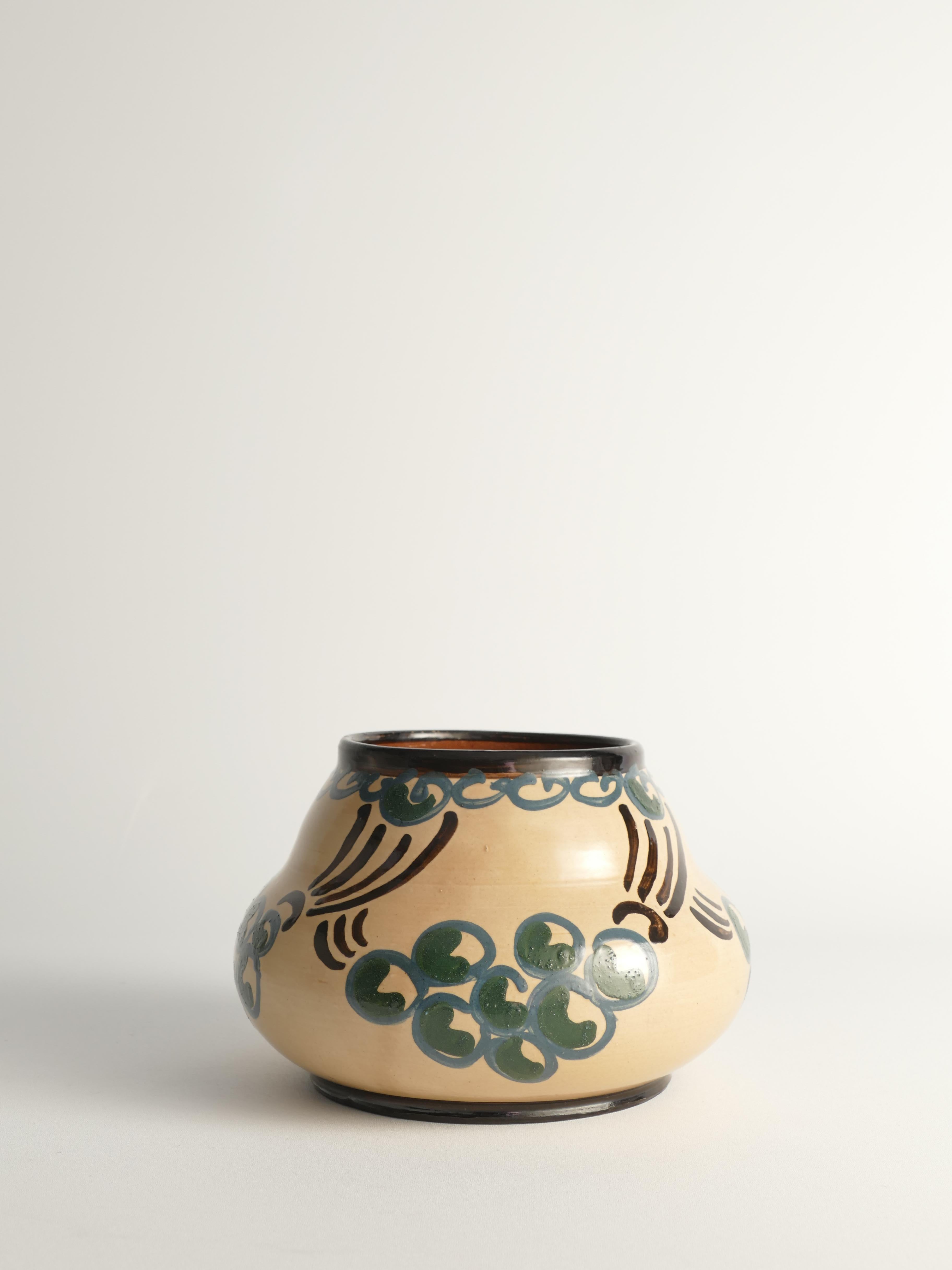 Art Noveau Floral Motif Vase by Agda Österberg, St. Erik Lervarufabriker, 1910s 3