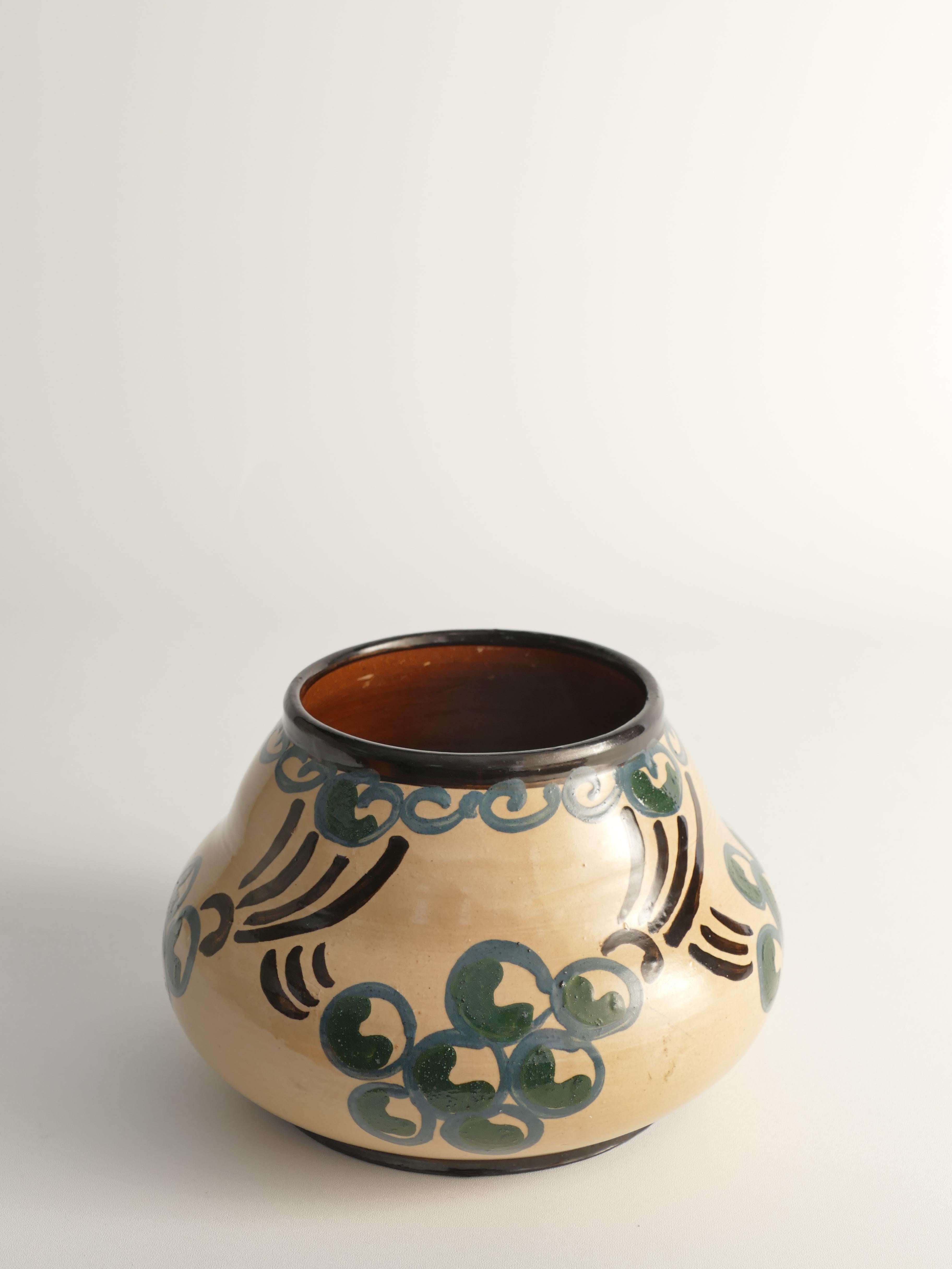 Art Noveau Floral Motif Vase by Agda Österberg, St. Erik Lervarufabriker, 1910s 5
