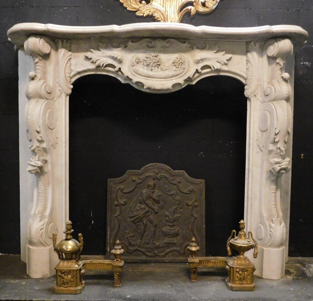 Hand-Carved Art Noveau Mantel Fireplace in White Carrara Marble, Early 1900s, Italy For Sale
