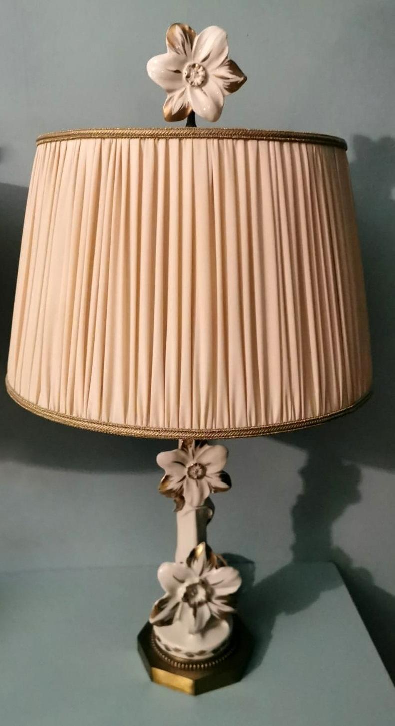 Art Noveau Pair Of French Porcelain Lamps Color Ivory And Pure Gold For Sale 6