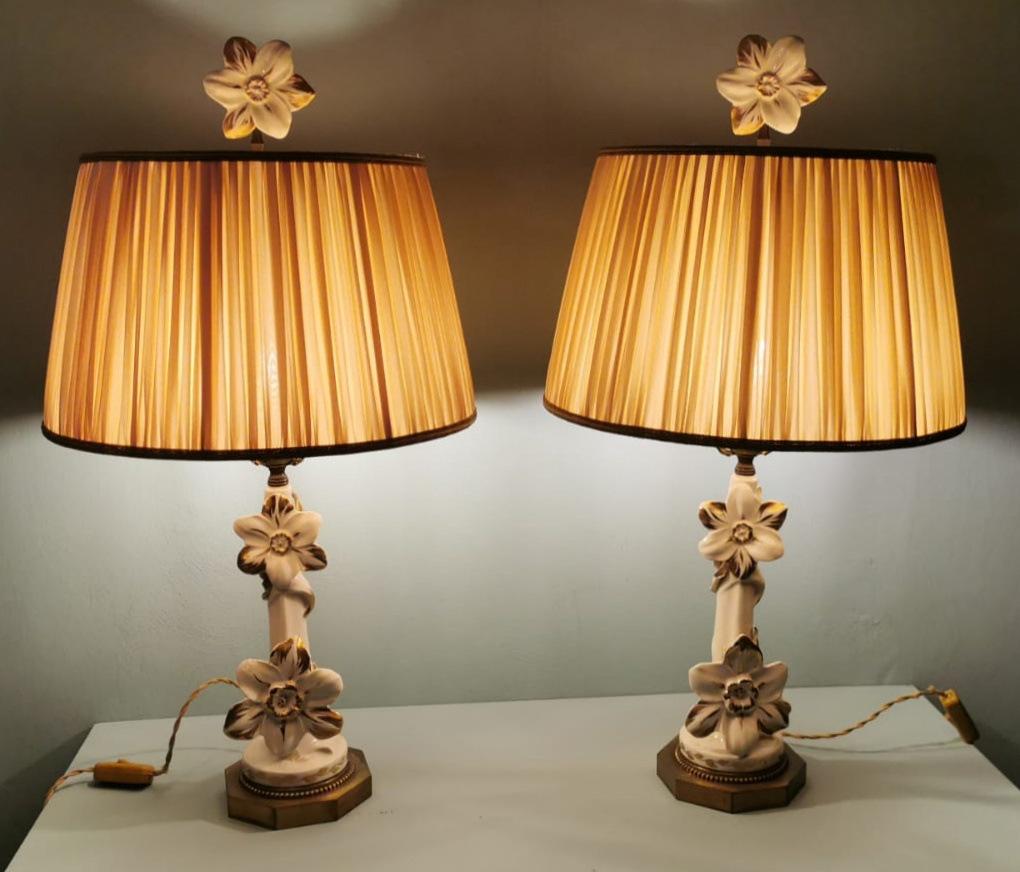 Art Noveau Pair Of French Porcelain Lamps Color Ivory And Pure Gold For Sale 12