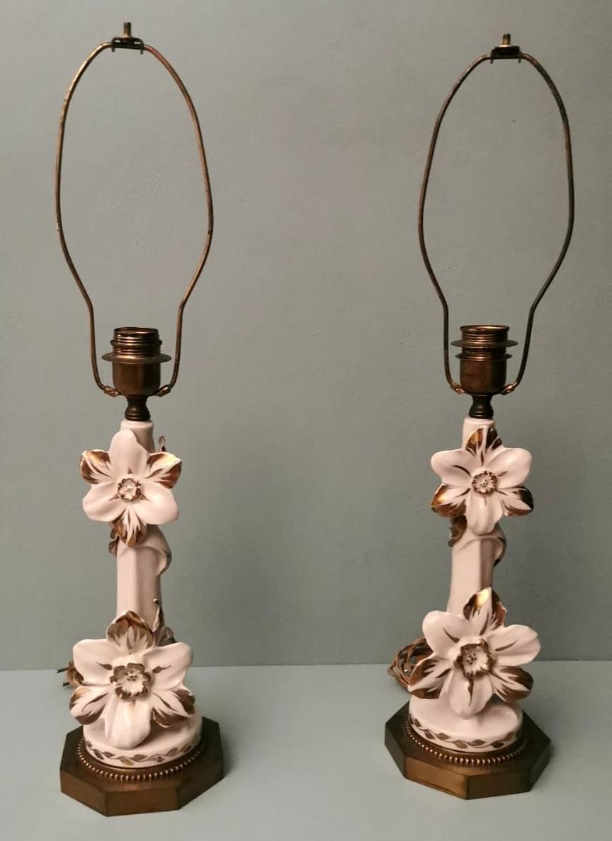 Hand-Crafted Art Noveau Pair Of French Porcelain Lamps Color Ivory And Pure Gold For Sale
