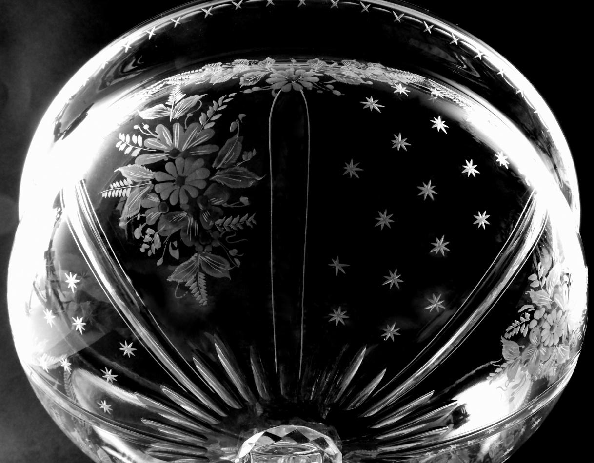 Jugendstil Italienischer geschliffener Kristallbecher mit quadratischem Sockel im Angebot 2