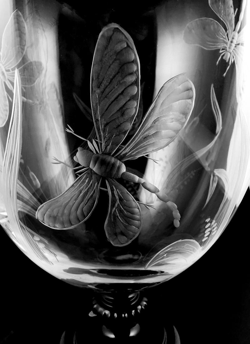 Art Noveau Style Large Crystal Vase Engraved With Butterflies And Dragonflies For Sale 4