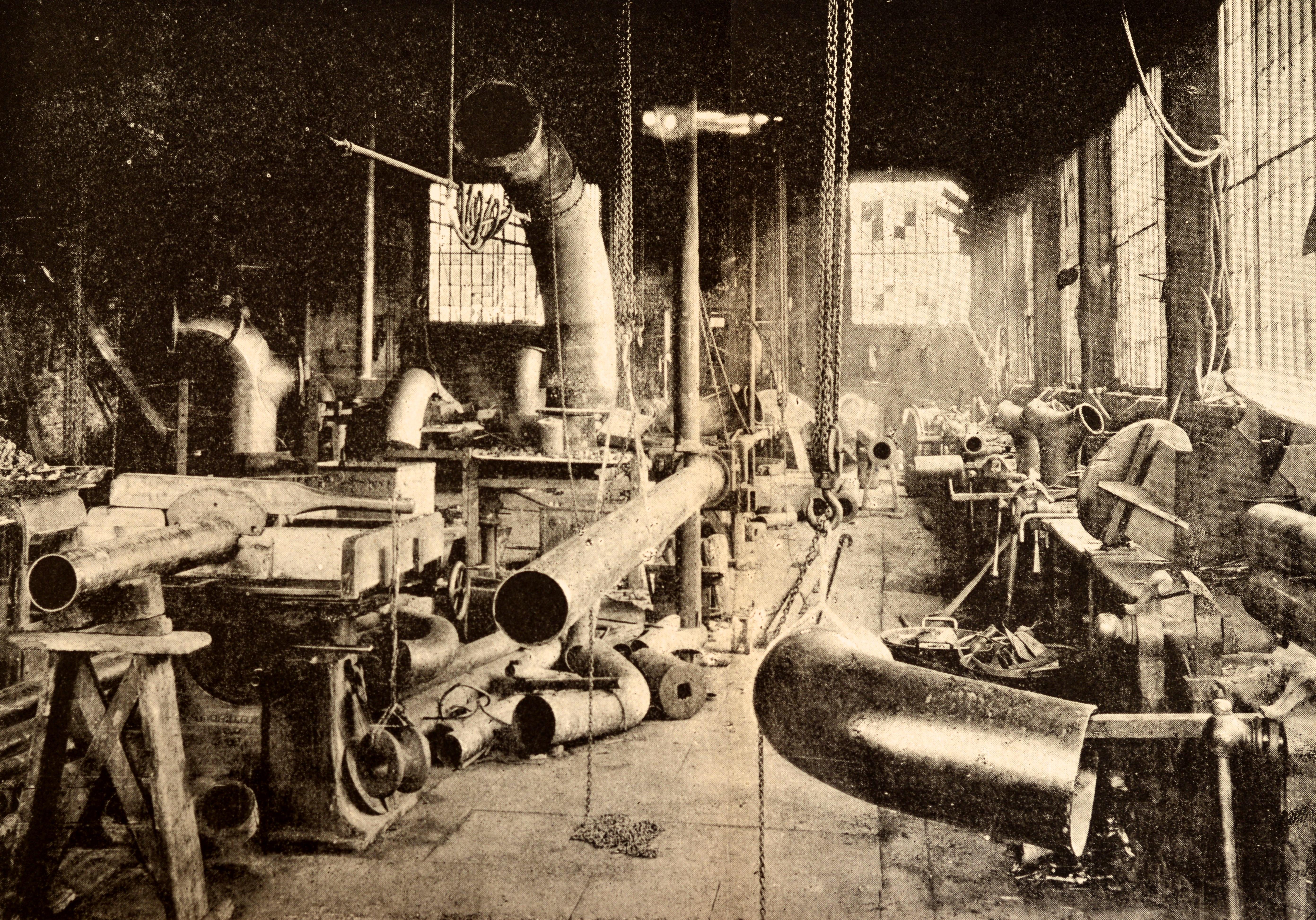 Art of Coppersmithing A Practical Treatise de John Fuller, 1894, 1ère édition en vente 7