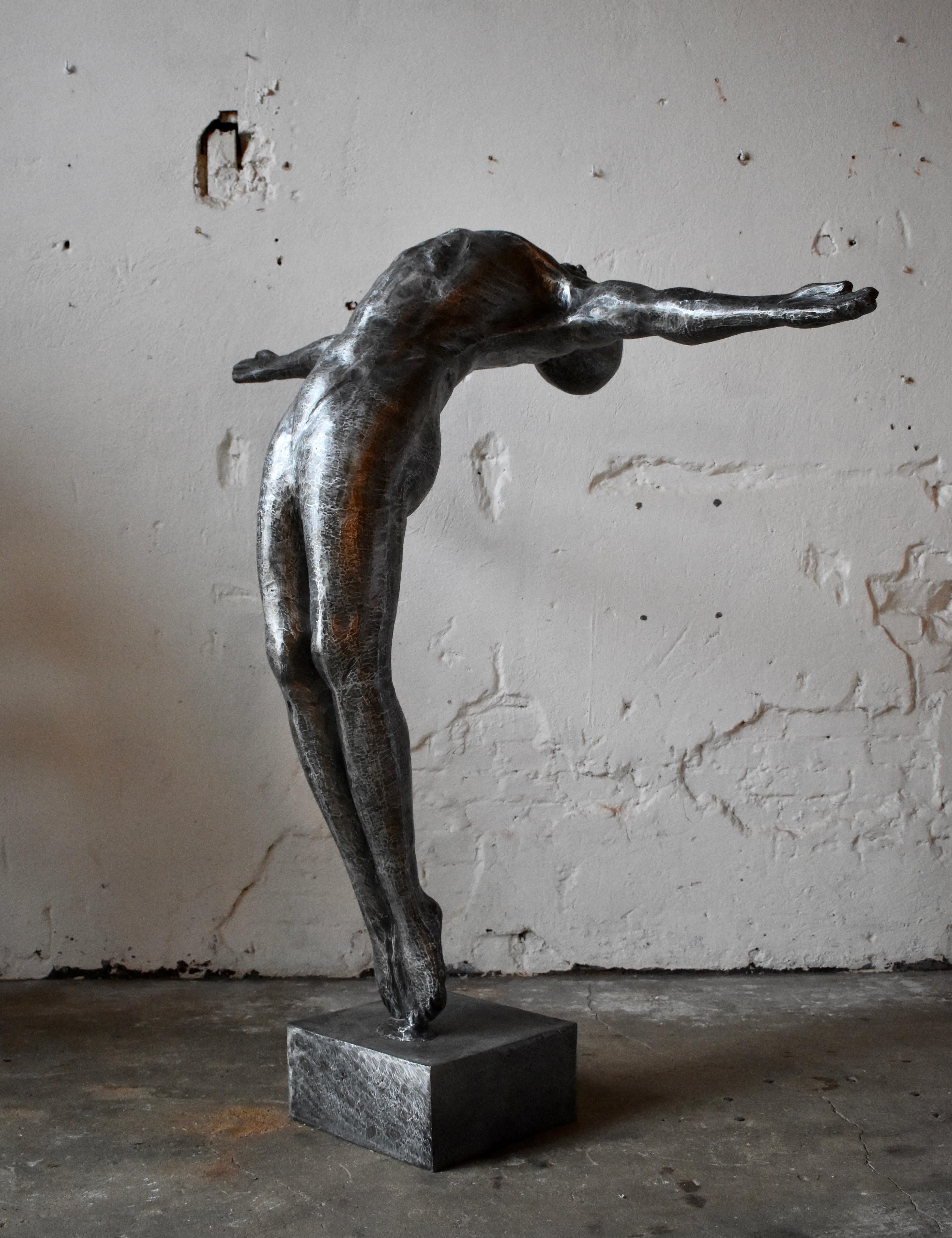 Modern Art People Gallery Paris, Sculpture in Aluminum For Sale