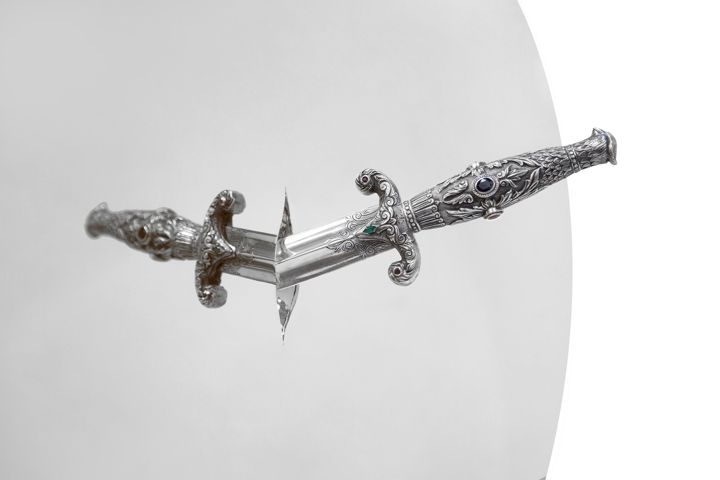 Poli Miroir de pirate d'art en inox poli, argent fin, pierres précieuses et diamants en vente