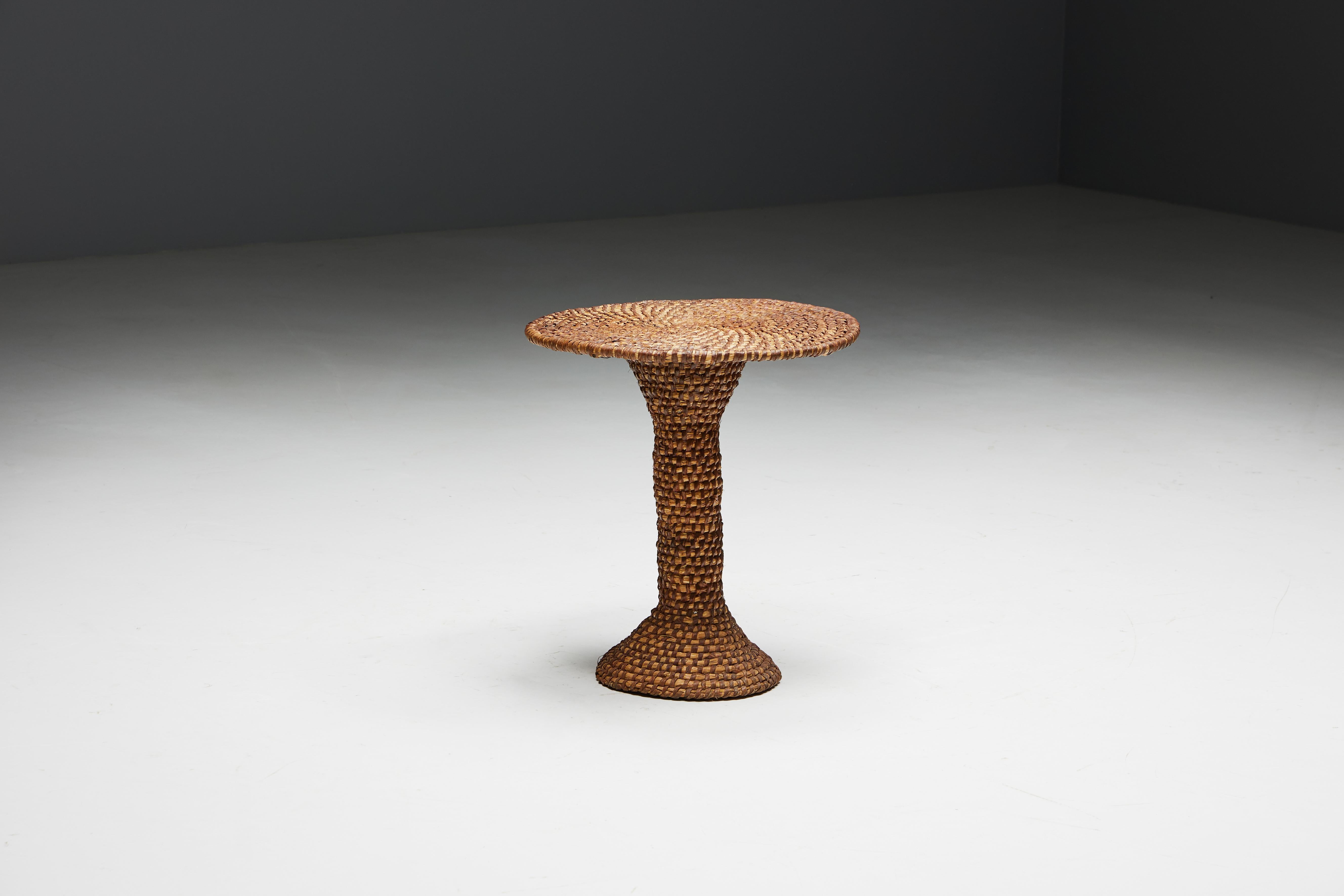 Art Populaire Side Table in Rye Straw, France, Early 20th Century  For Sale 6