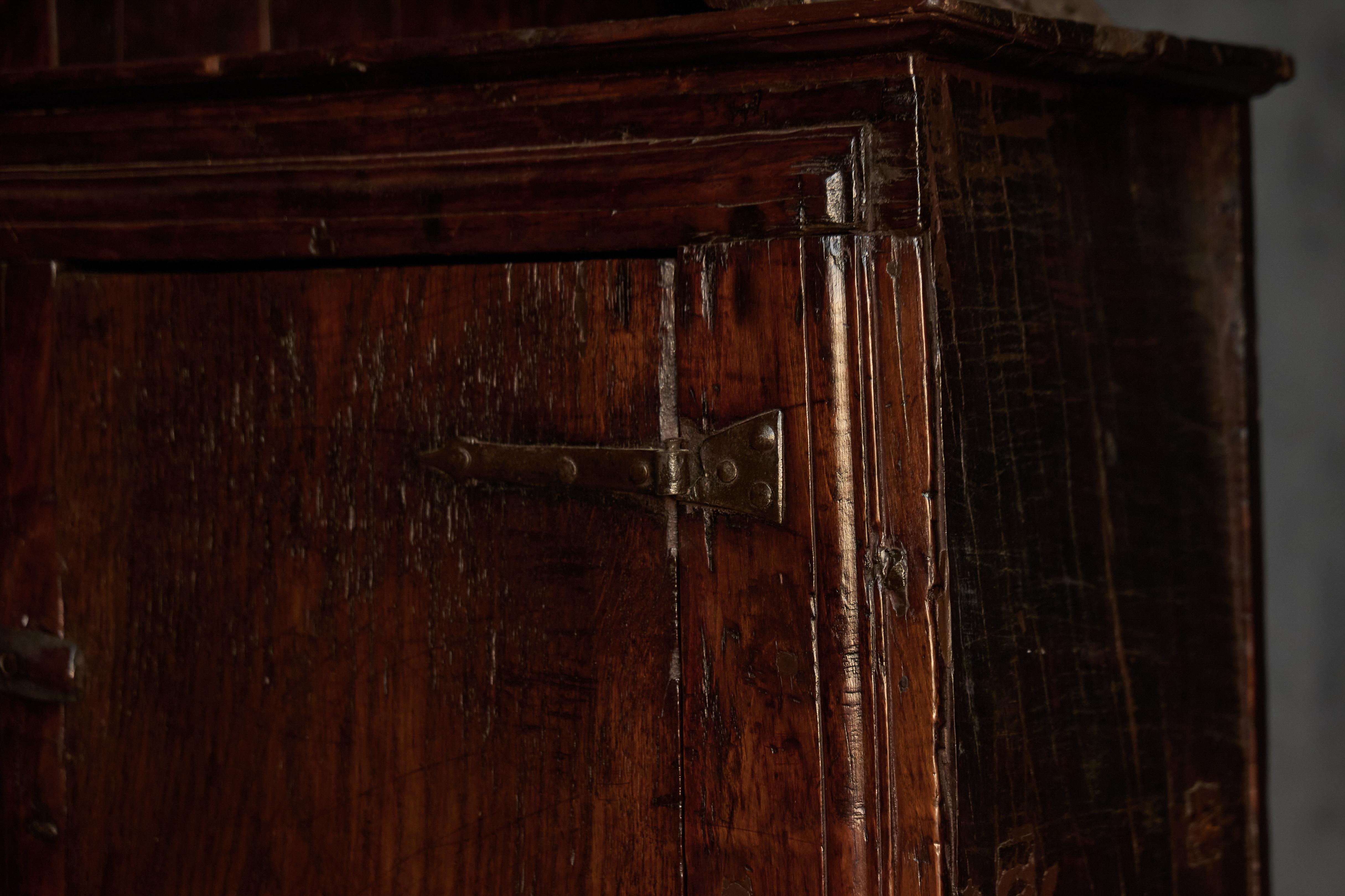 Francese Credenza vernacolare Art Populaire, Francia, XIX secolo in vendita