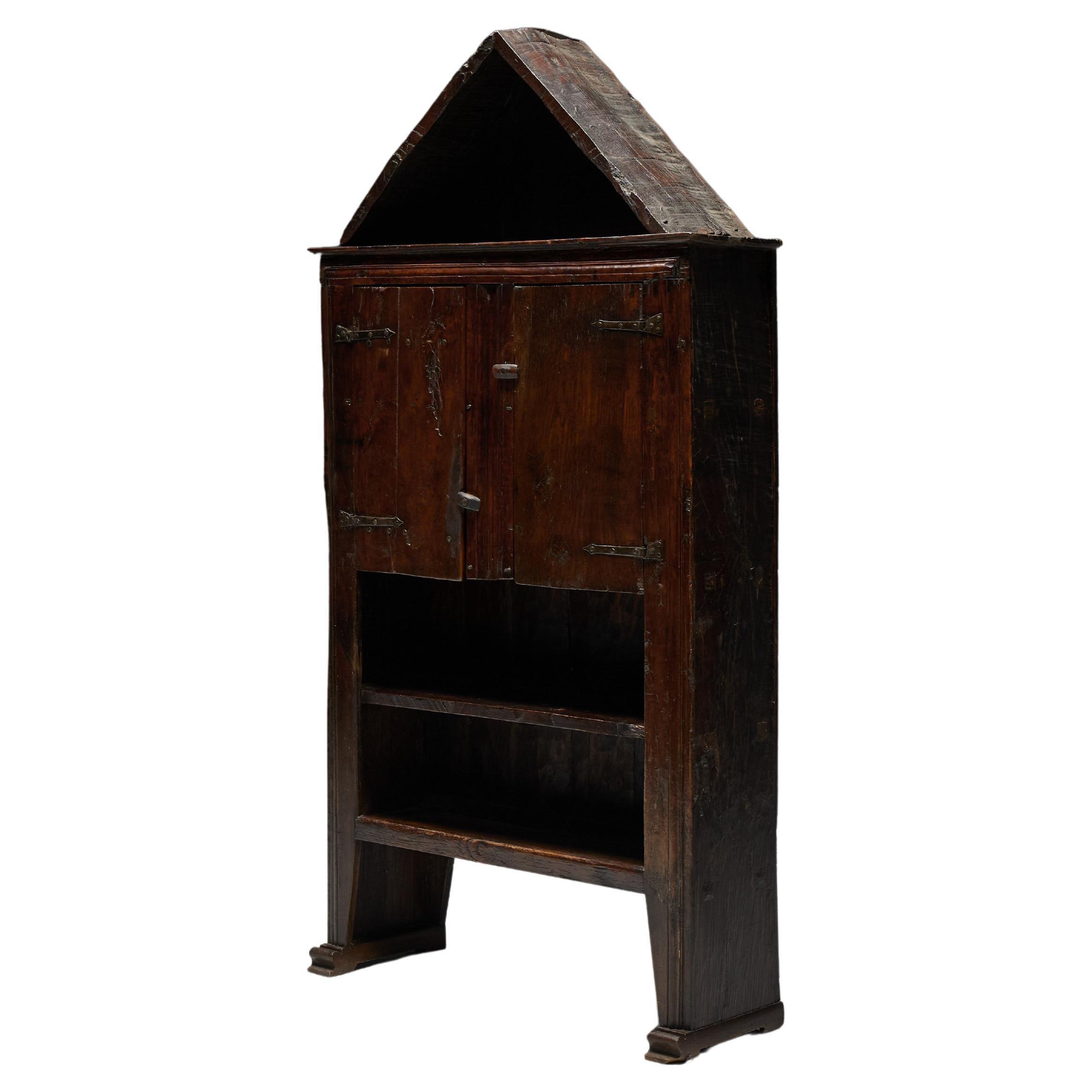 Armoire vernaculaire Art Populaire, France, 19ème siècle