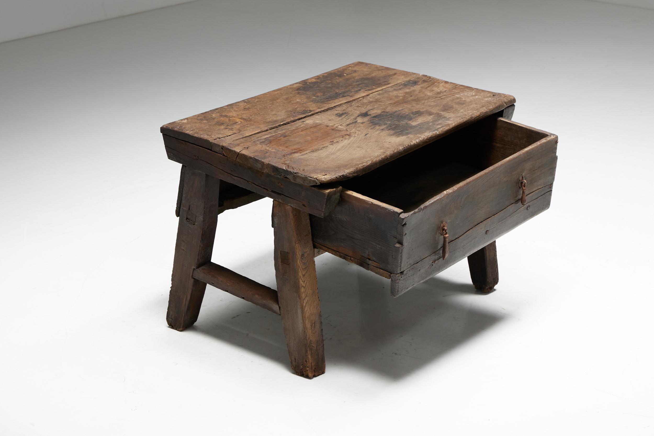 Art Populaire Writing Table, France, 19th Century For Sale 1