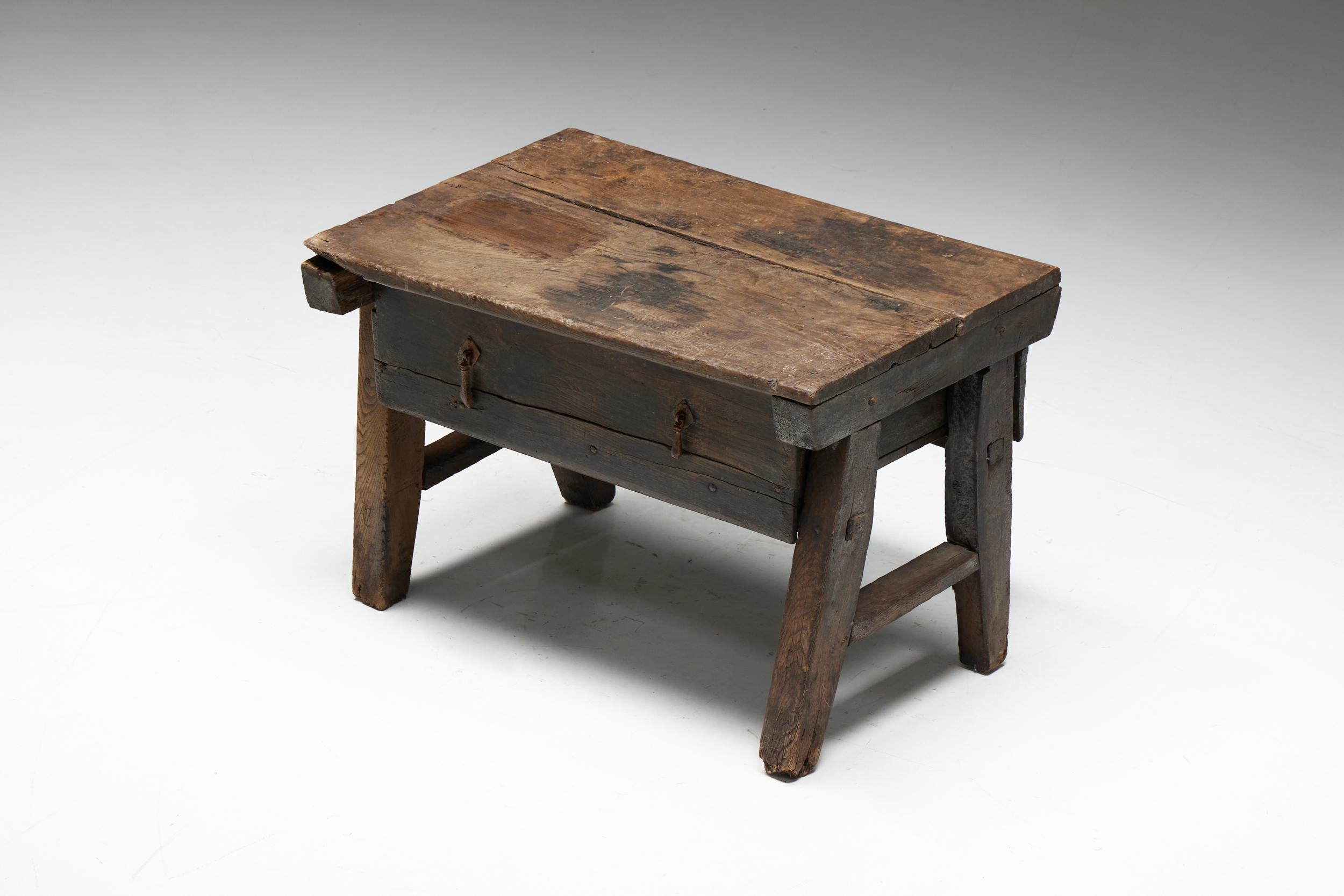 Art Populaire Writing Table, France, 19th Century For Sale 3