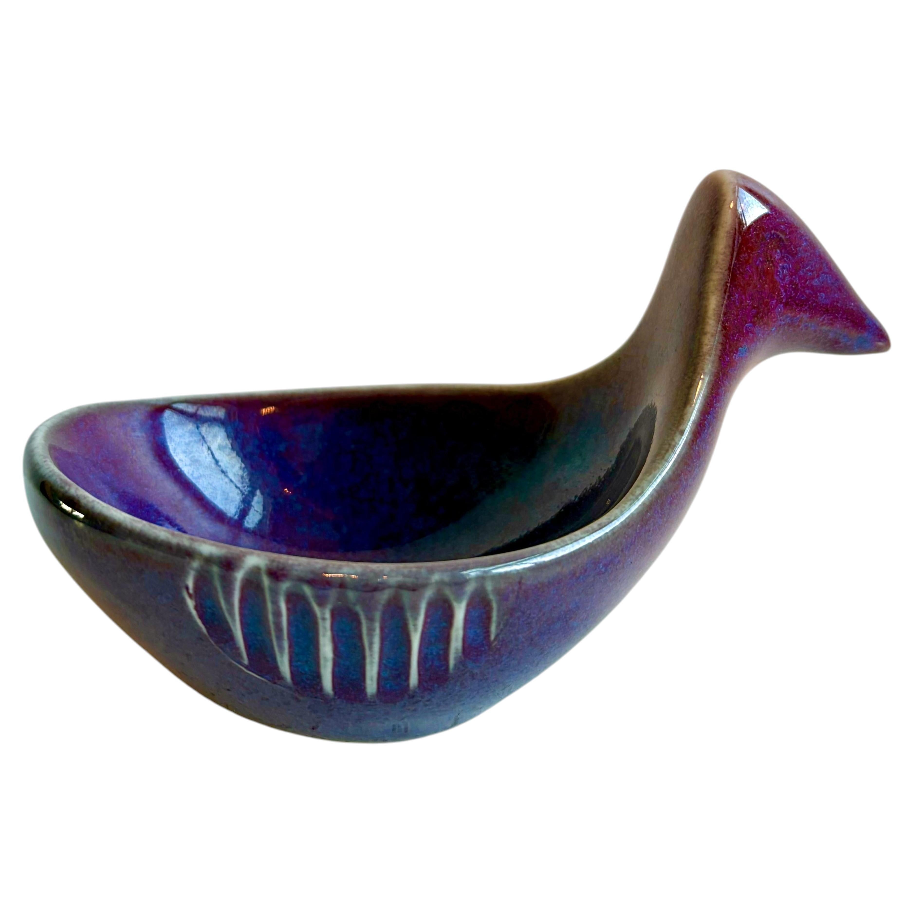 Art Pottery Bird Dish by ( Evelyn and ) Jerome Ackerman for Jenev, 1953 For Sale