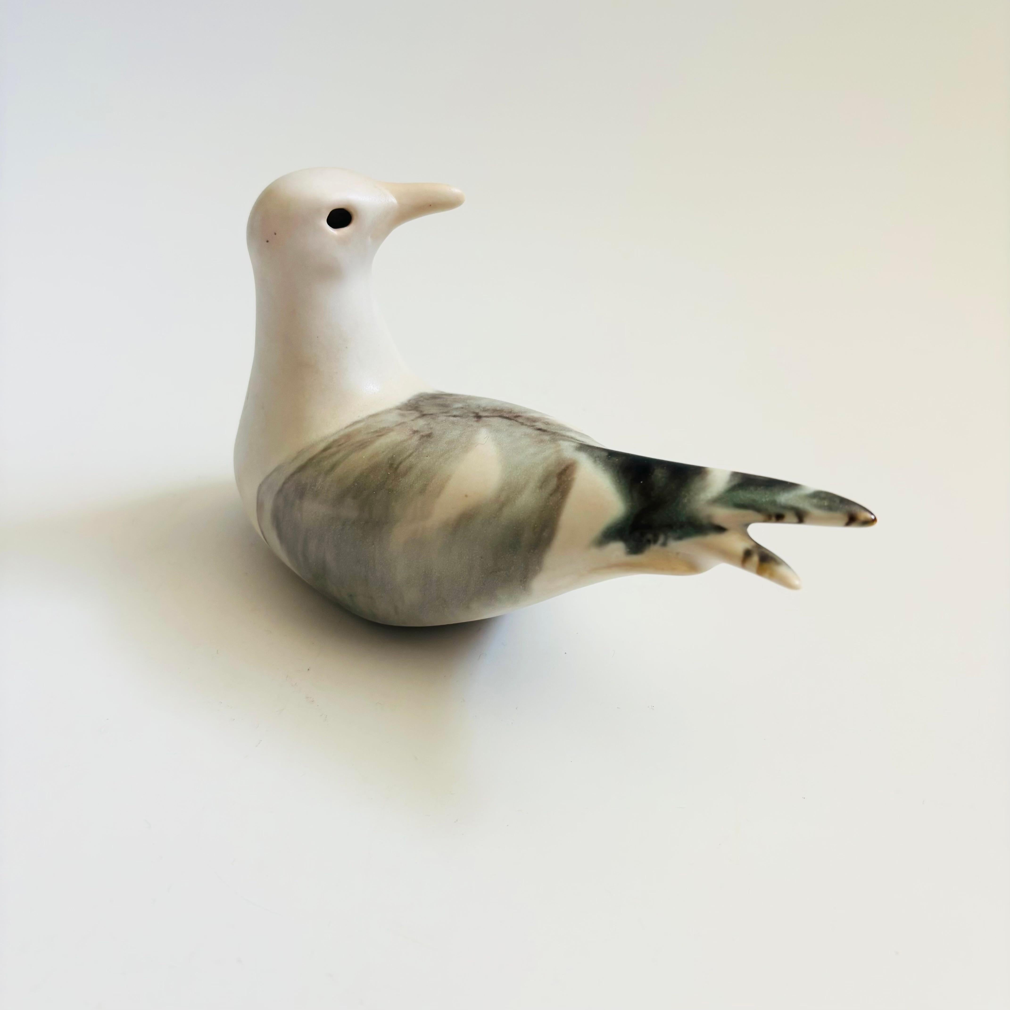 Art Pottery Seagull by Andersen Design Studio In Good Condition In Fairfield, CA