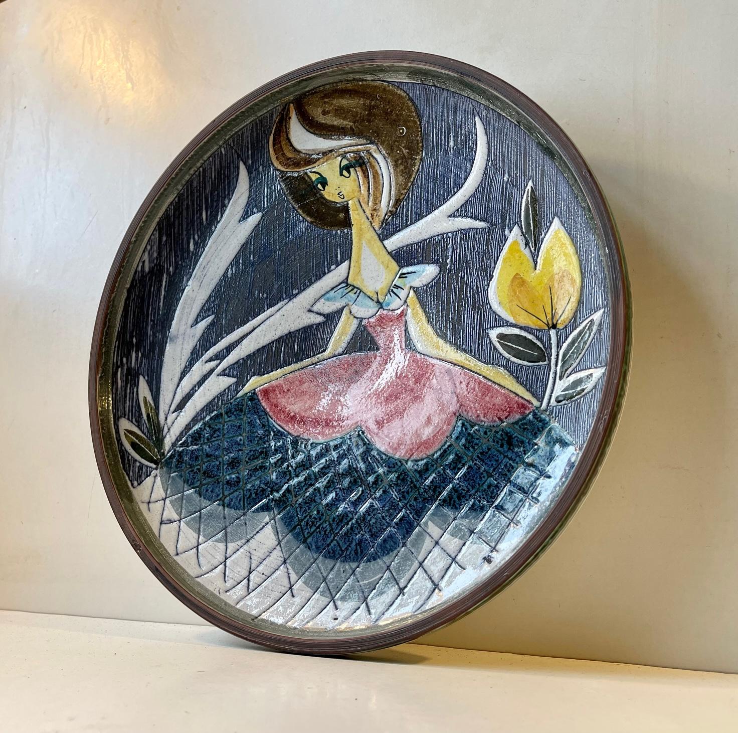 Mid-Century Modern Art Pottery Sgrafitto Charger or Wall Plaque by Tilgmans Sweden, 1950s For Sale