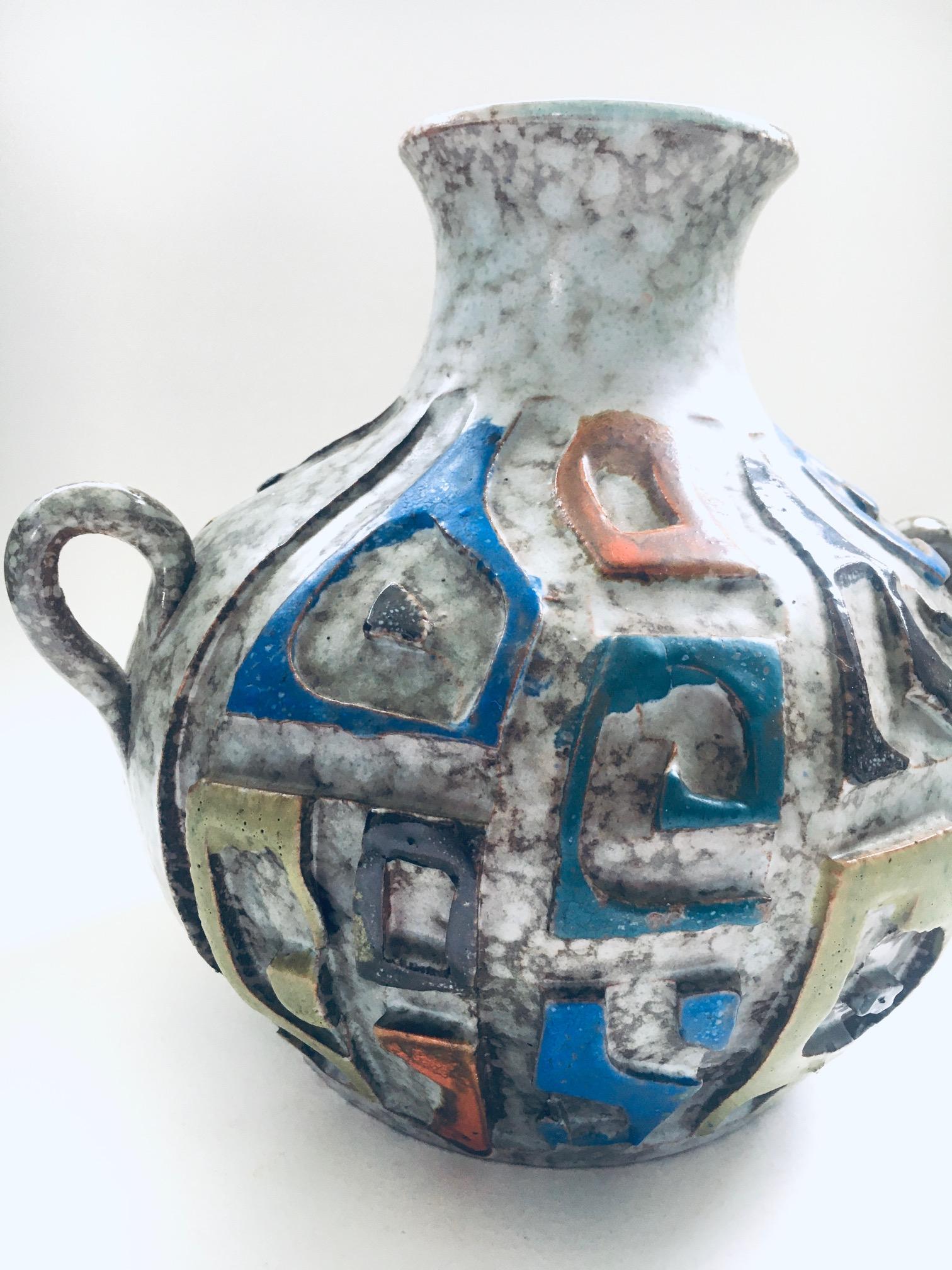 Art Pottery Studio Carved Handle Vase, 1960's Spain For Sale 2