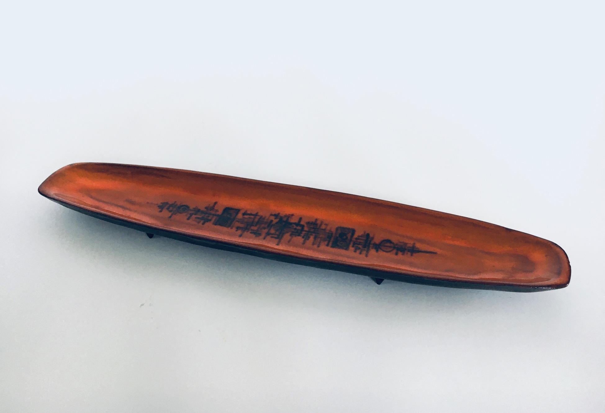 Studio Surfboard Schale von Sanchez für Perignem Studios, Belgien 1960er Jahre (Moderne der Mitte des Jahrhunderts) im Angebot