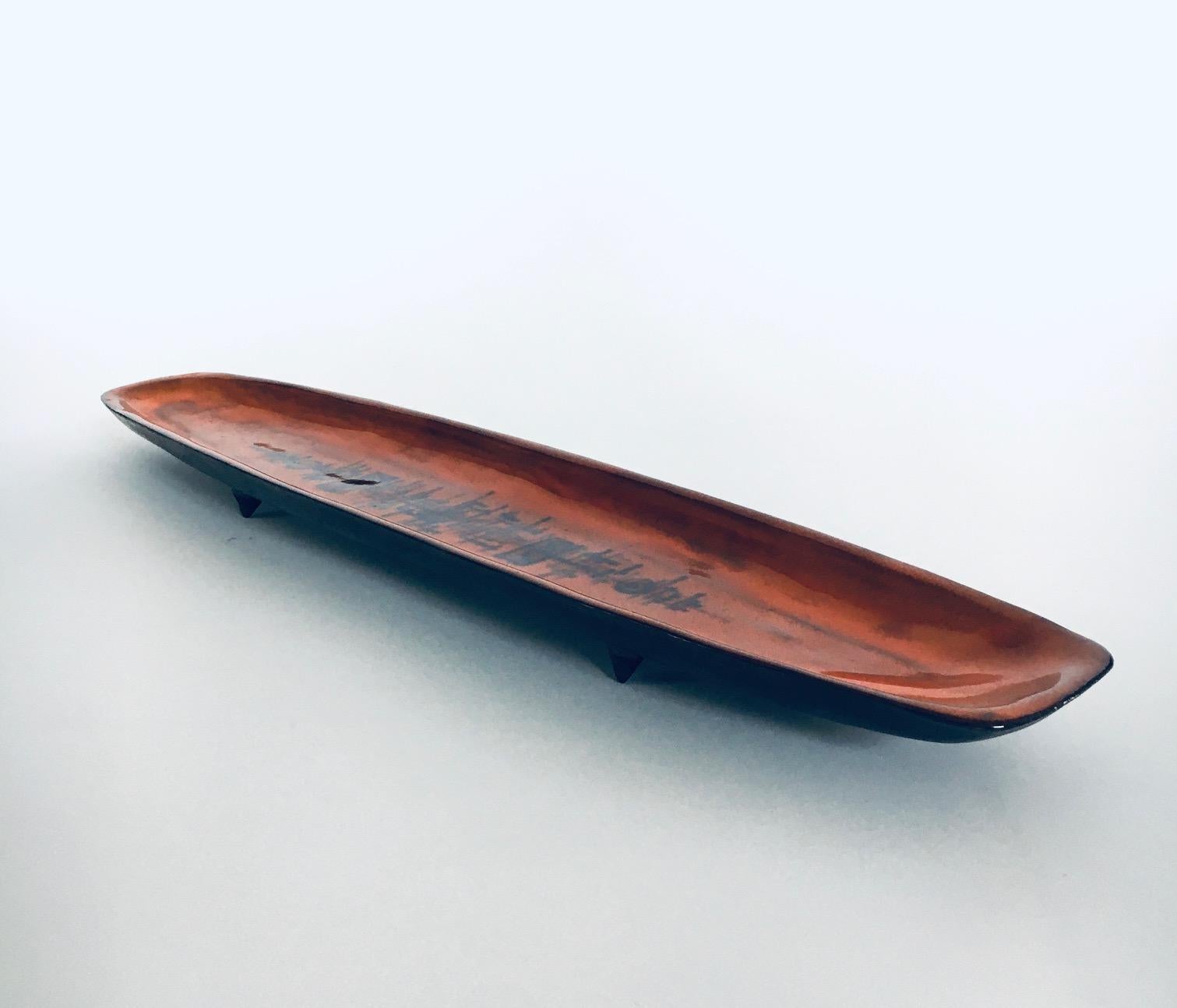 Art Pottery Studio Surfboard Dish by Sanchez for Perignem Studios, Belgium 1960s For Sale 2