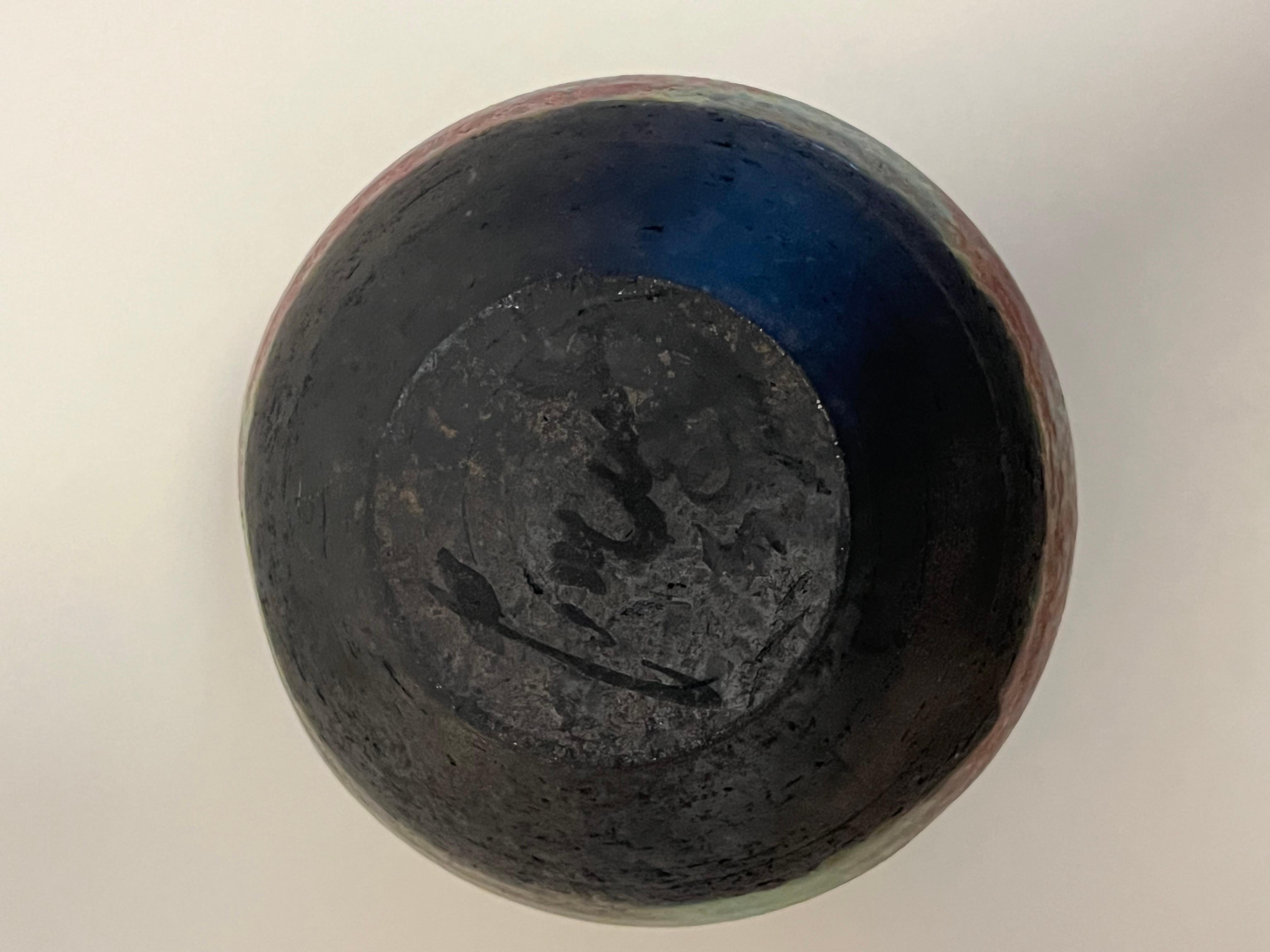 XX secolo Vaso in ceramica artistica con smalto iridescente in vendita