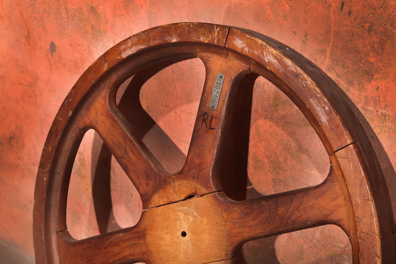 Art Sculpture Wheel by Robert Loughlin '1949 – 2011' For Sale 1