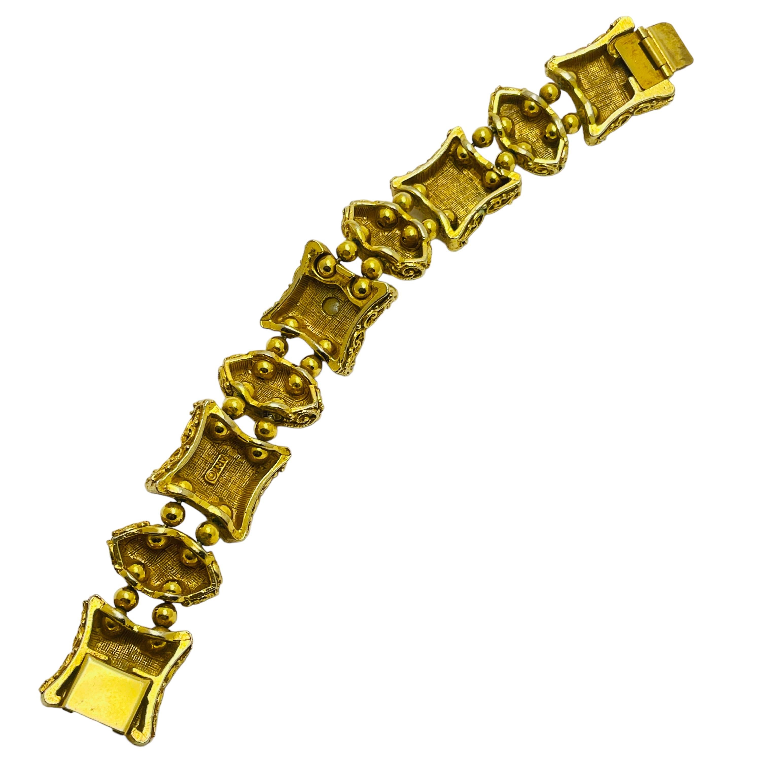 Donna ART bracciale vintage firmato con perle finte in oro e turchese in vendita