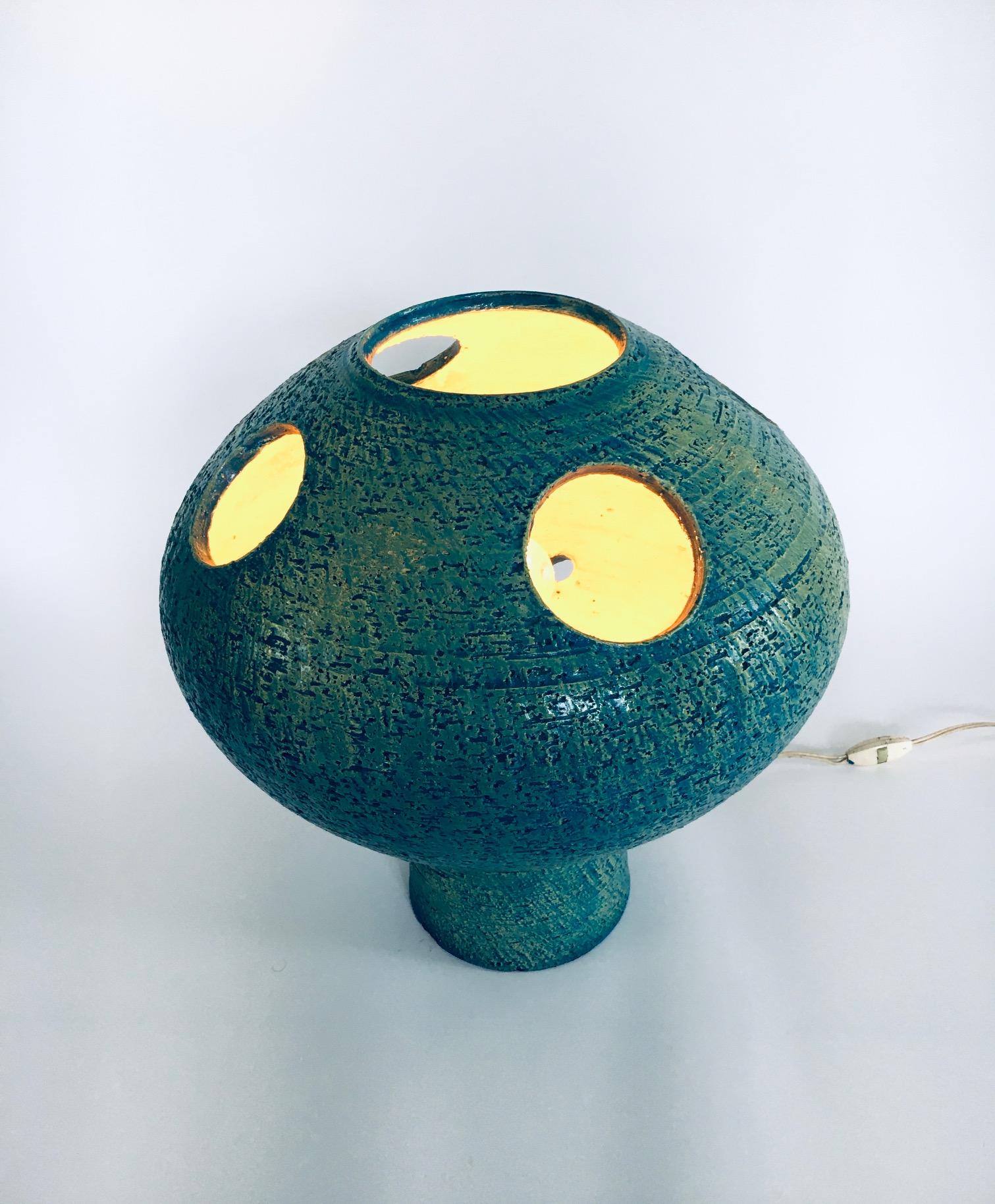 Art Studio Pottery Ceramic Mushroom Table Lamp, Netherlands 1960's In Good Condition For Sale In Oud-Turnhout, VAN