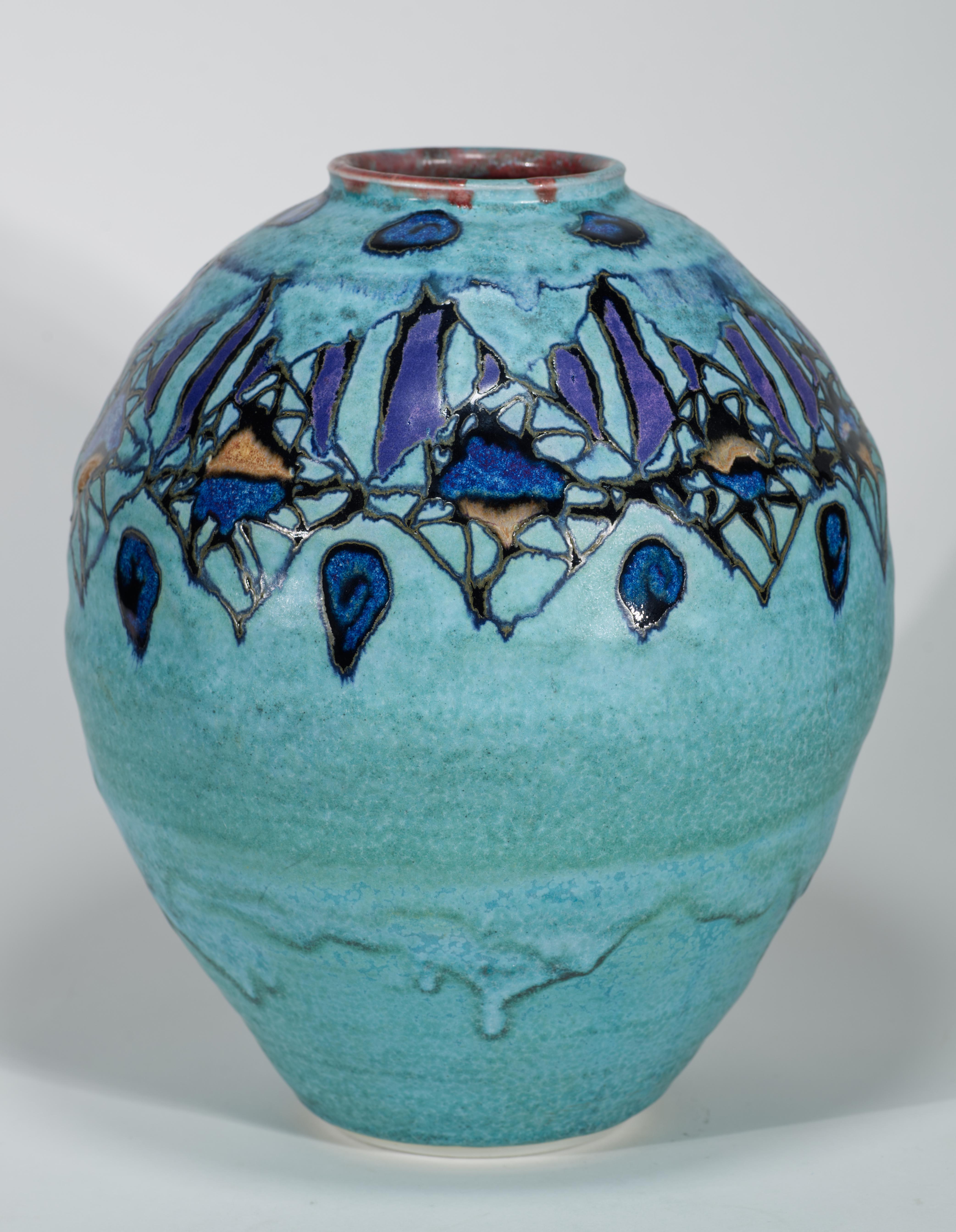 Organico moderno Studio Pottery Vaso modernista con decorazioni astratte e smalto a goccia in vendita