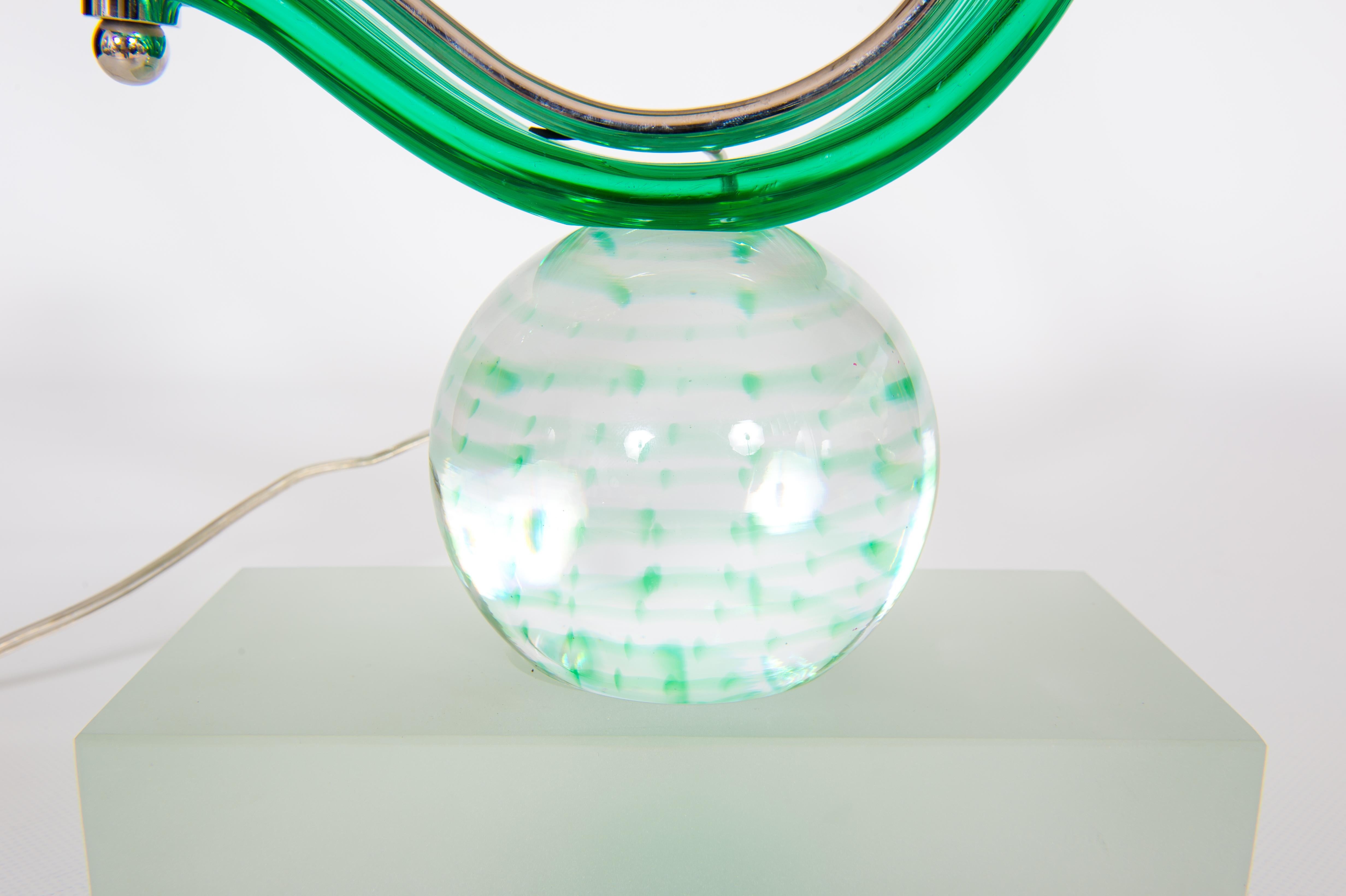 Art Table Lamp in Green Crystal and Coral-Colored Murano Glass, Contemporary In New Condition For Sale In Villaverla, IT