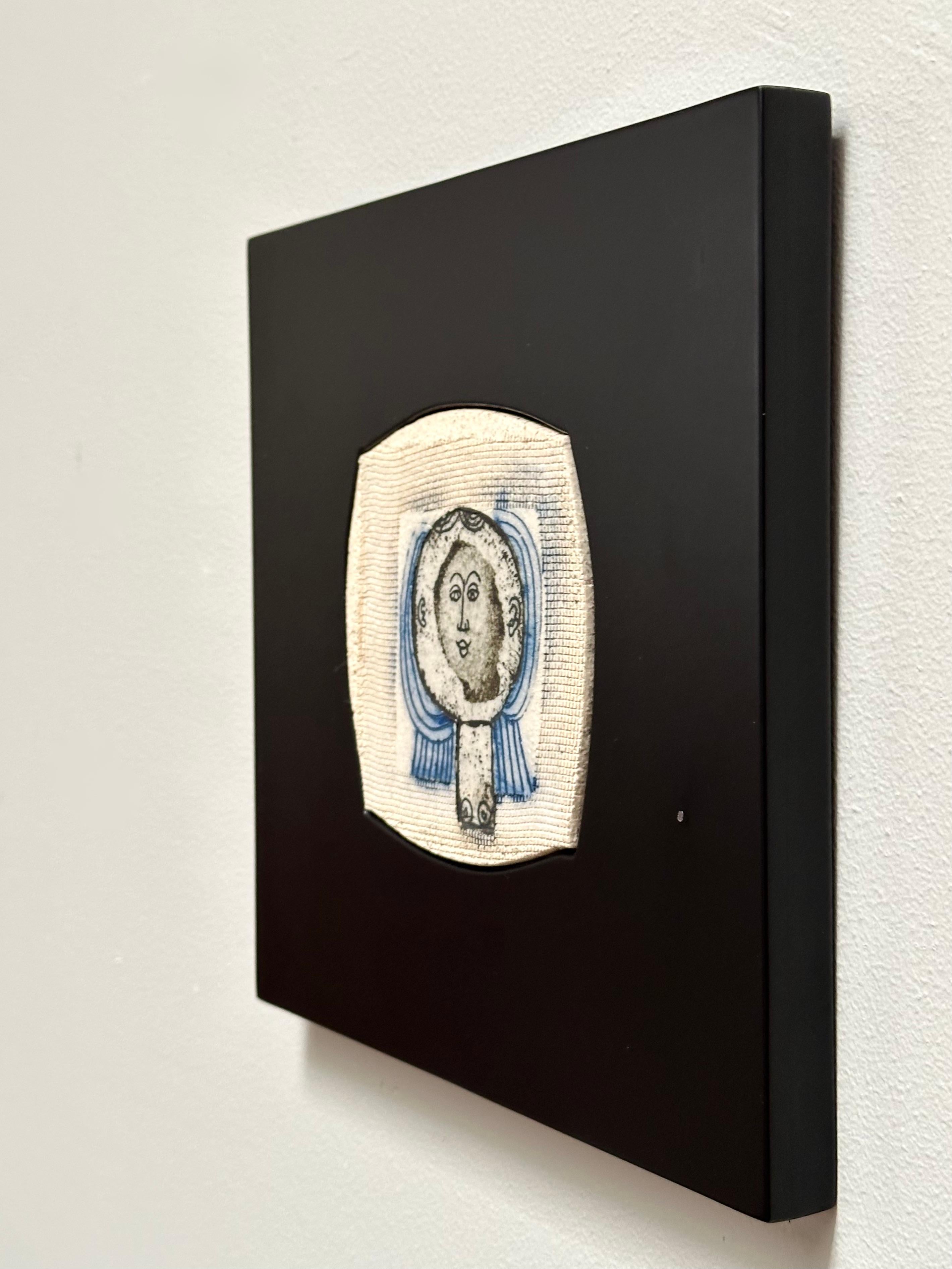 Embossé Miniature de carreau d'art, Roger Capron, Vallauris c. 1980 en vente