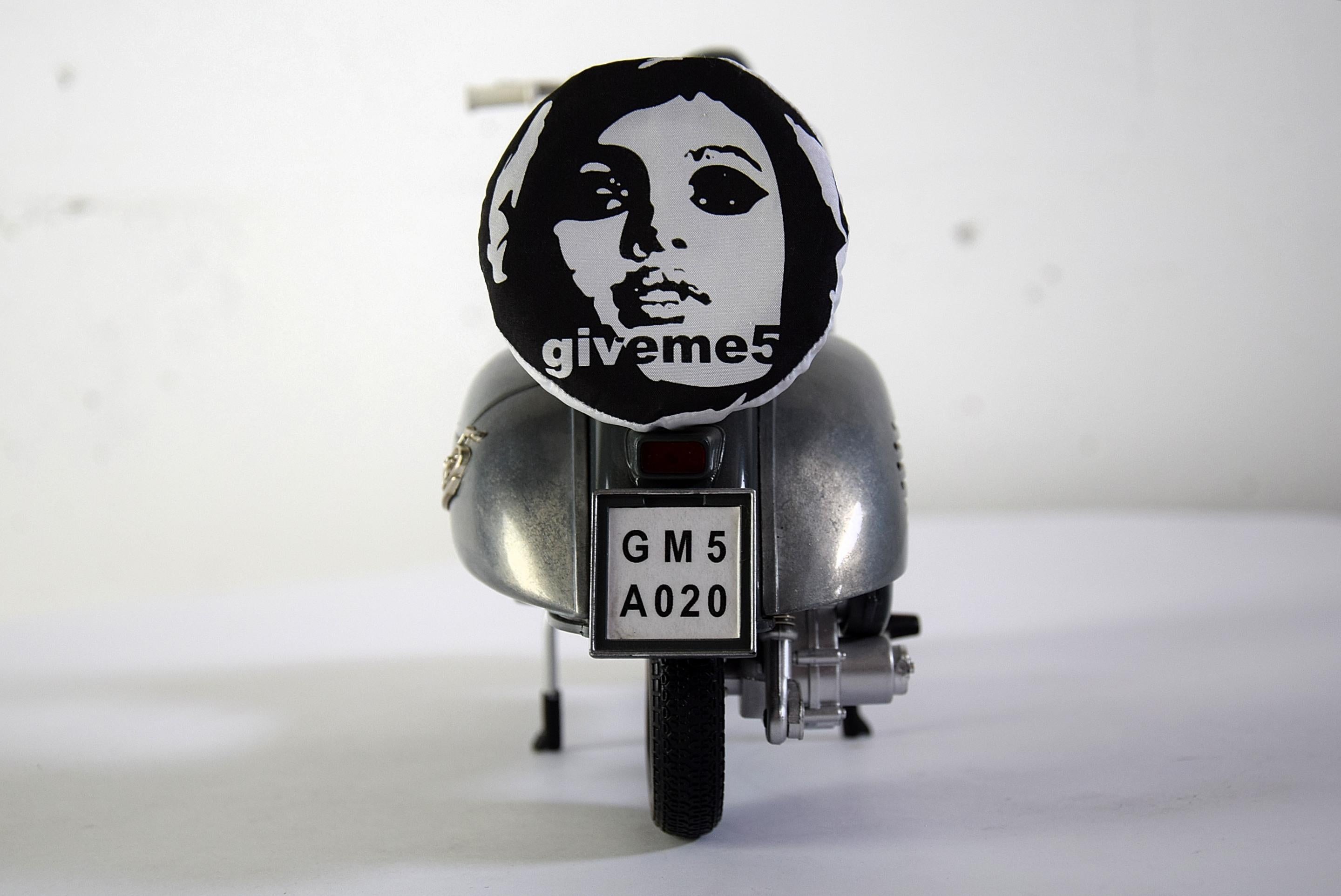Art Toy Mod Sherman Gimme5 2006 For Sale 4