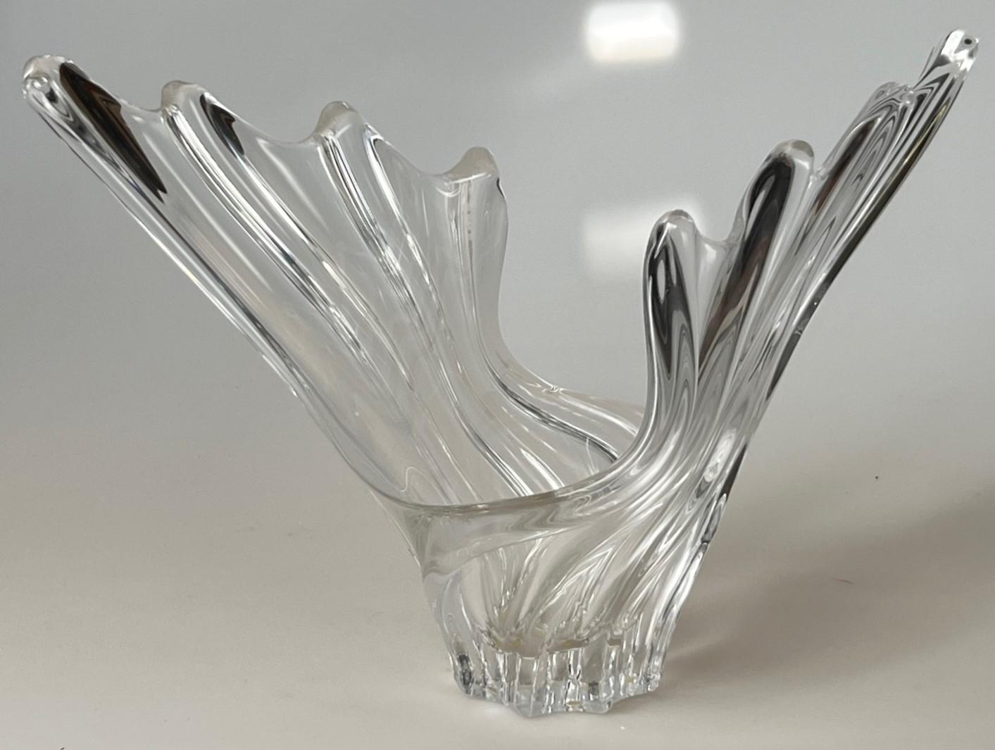 Art Vannes: Kristall-Flügelvase.  ca. 1970 Frankreich (Moderne der Mitte des Jahrhunderts) im Angebot