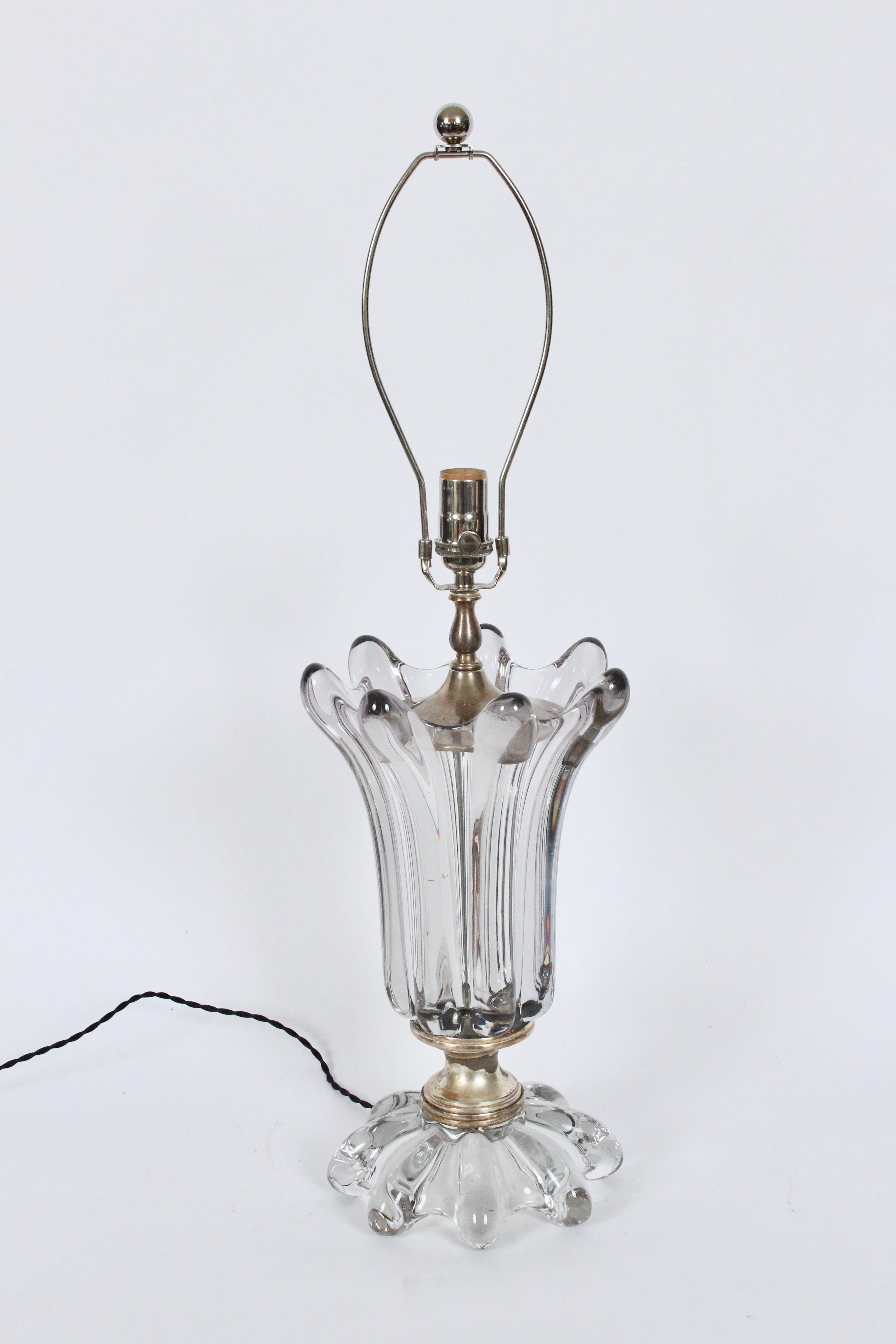 Französische Kristall-Tischlampe von Art Vannes, um 1950 (Hollywood Regency) im Angebot