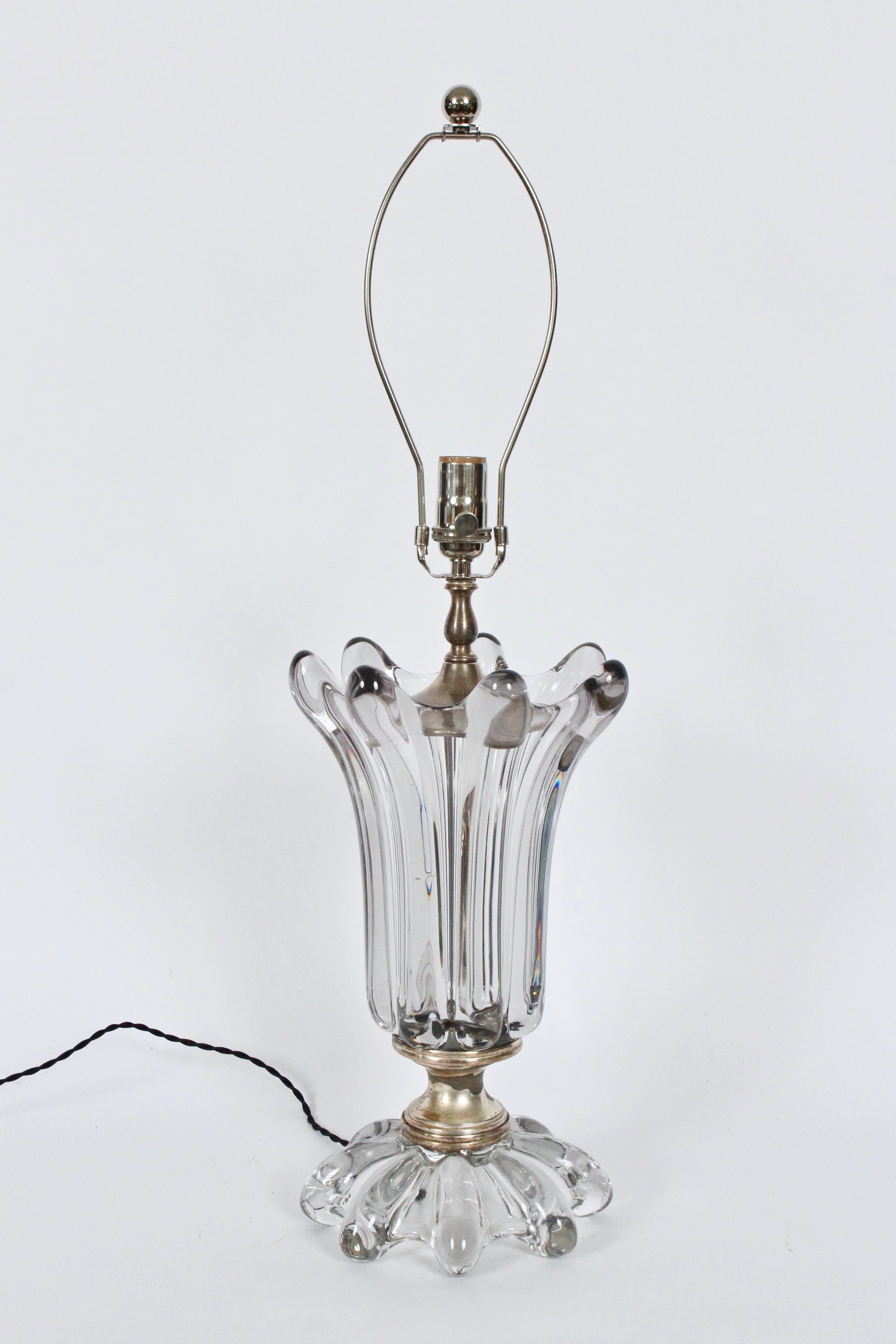 Französische Kristall-Tischlampe von Art Vannes, um 1950 (Mitte des 20. Jahrhunderts) im Angebot