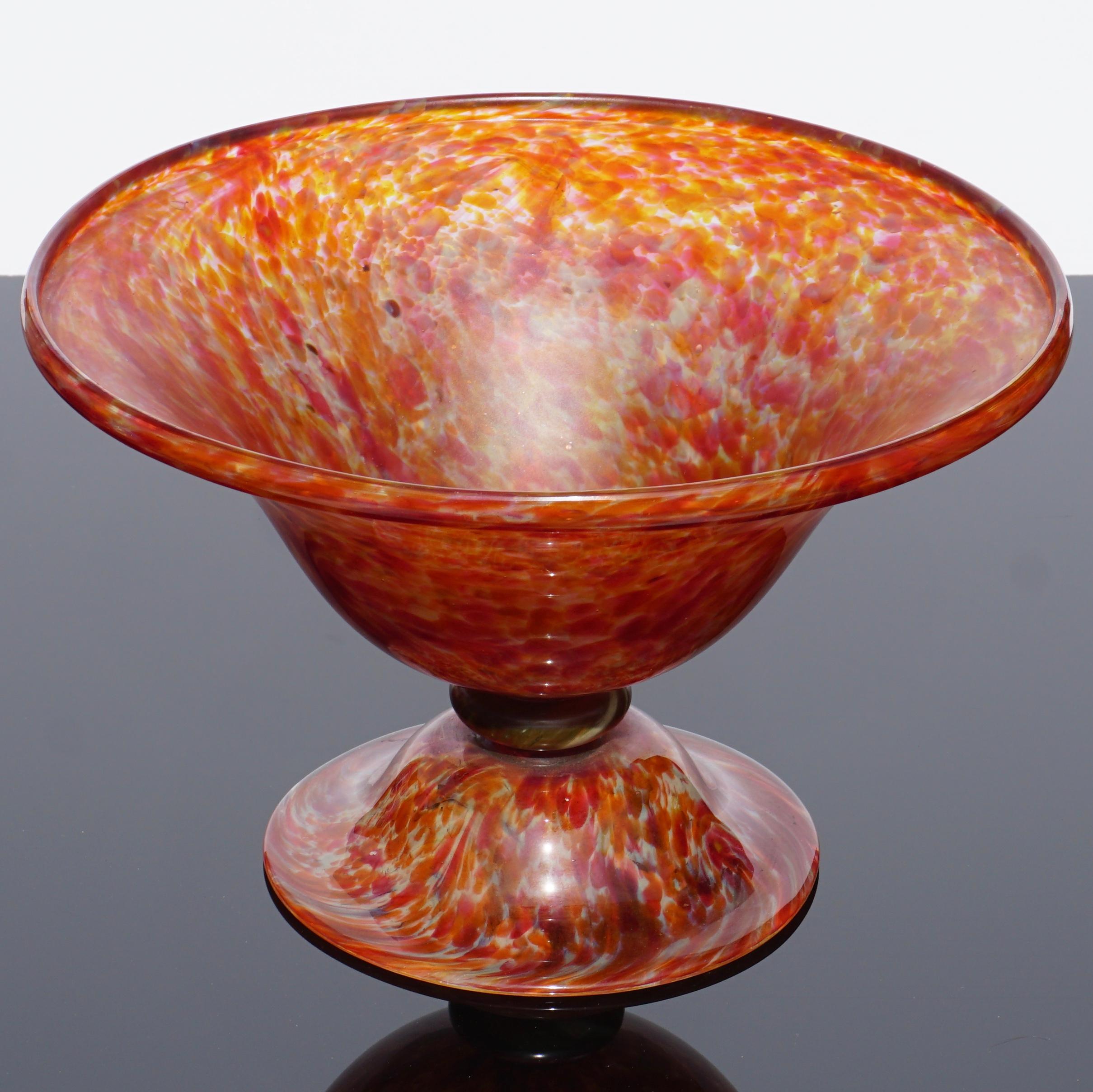 Art Verrier Saint Louis Marbled Glass Lidded Bowl Compote In Excellent Condition In Dallas, TX
