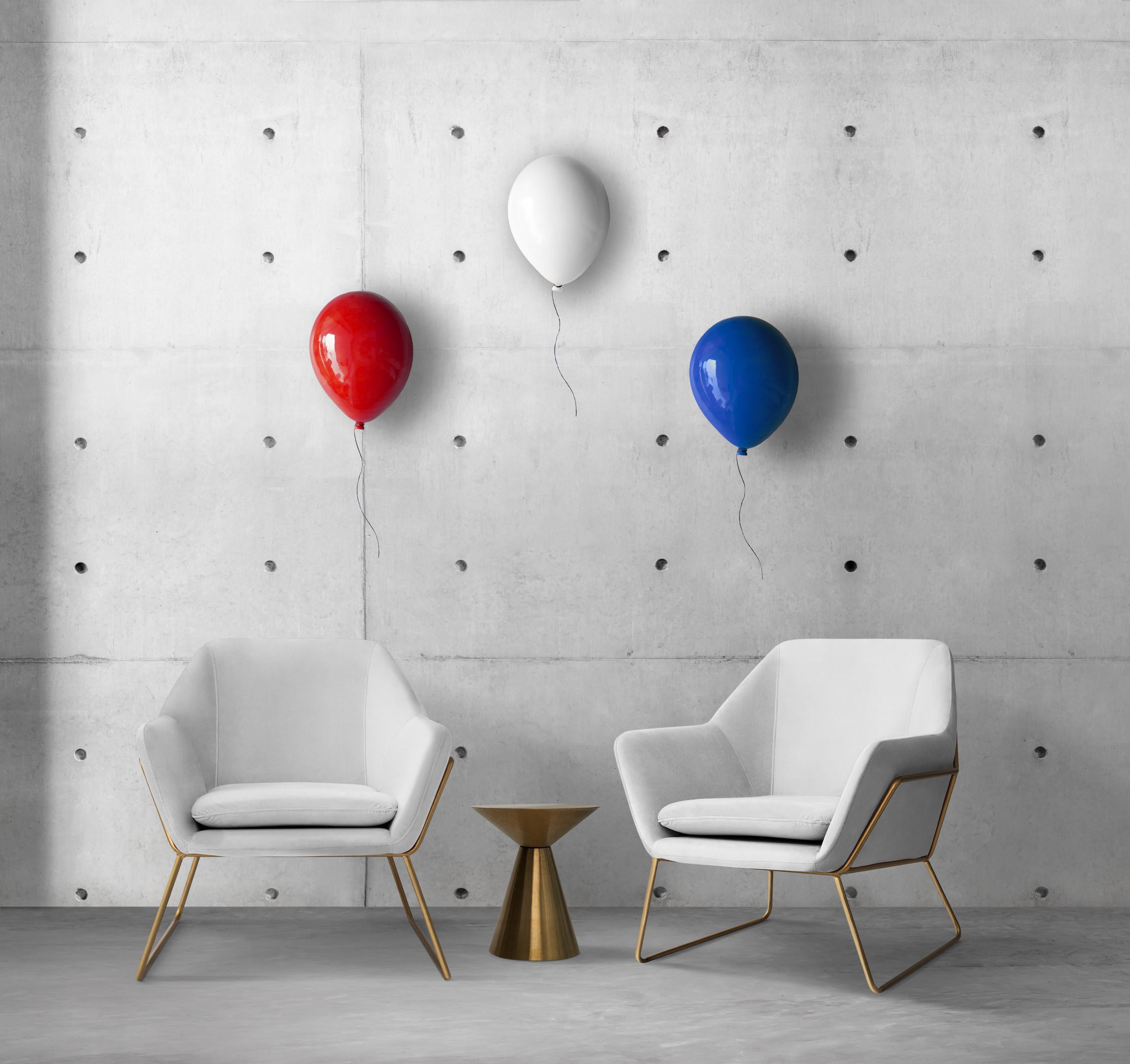 Deep Red glossy ceramic balloon sculpture handmade for wall, ceiling - Figurative Sculpture Grigio di ArtArsouf