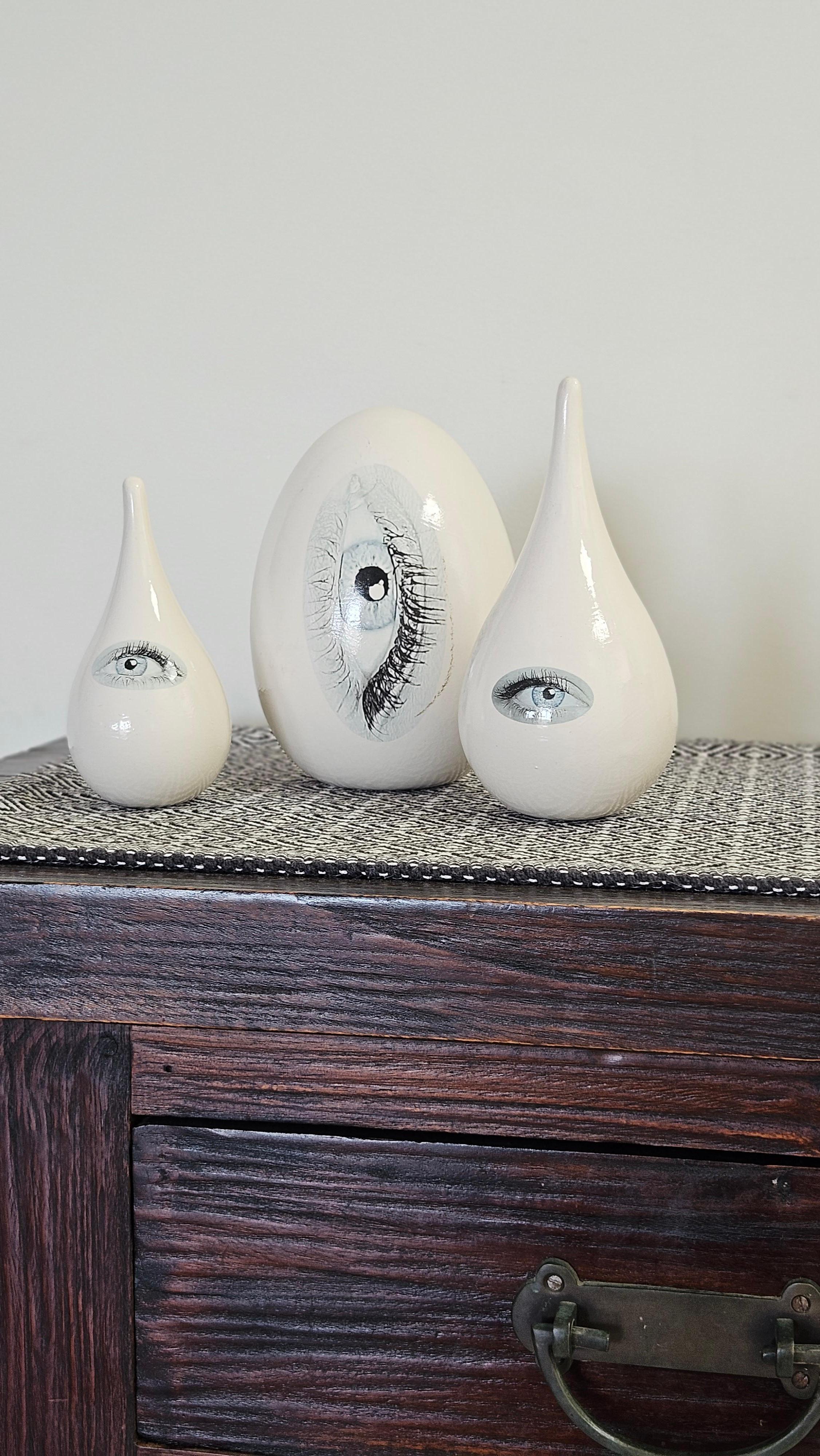 Sculpture de l'œuf en céramique 