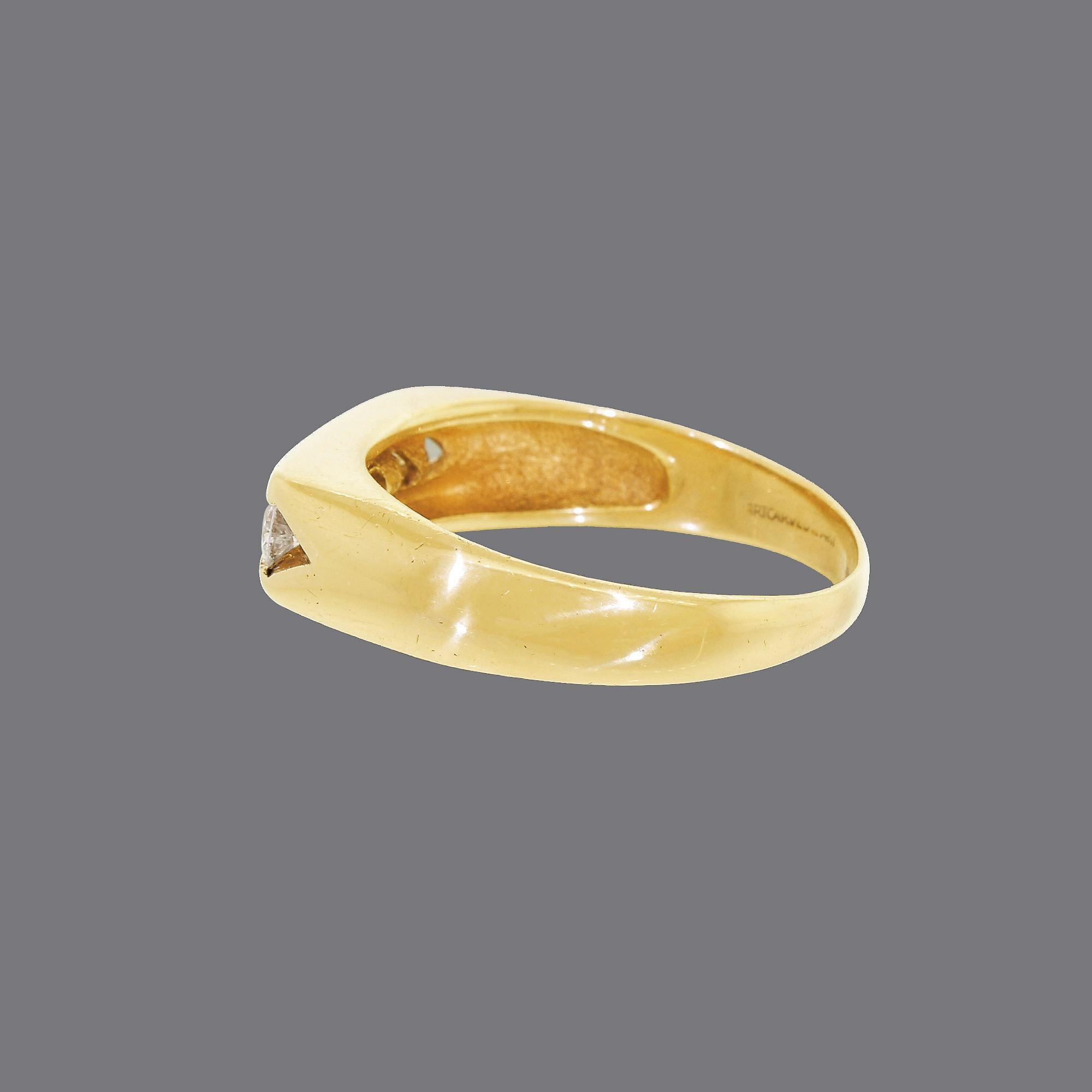 Artcarved Men's 14 Karat Gold Band Ring with 5 Quality Diamonds 0.75