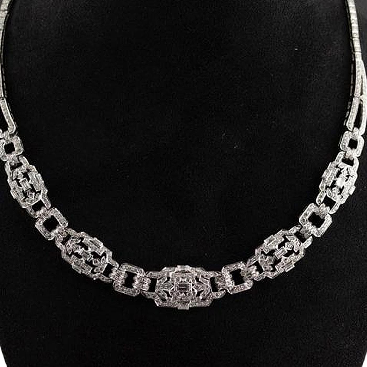 Modernist ArtDeco 12.85ctw Platinum Round Emerald Cut Diamond VS1 Clarity Necklace For Sale