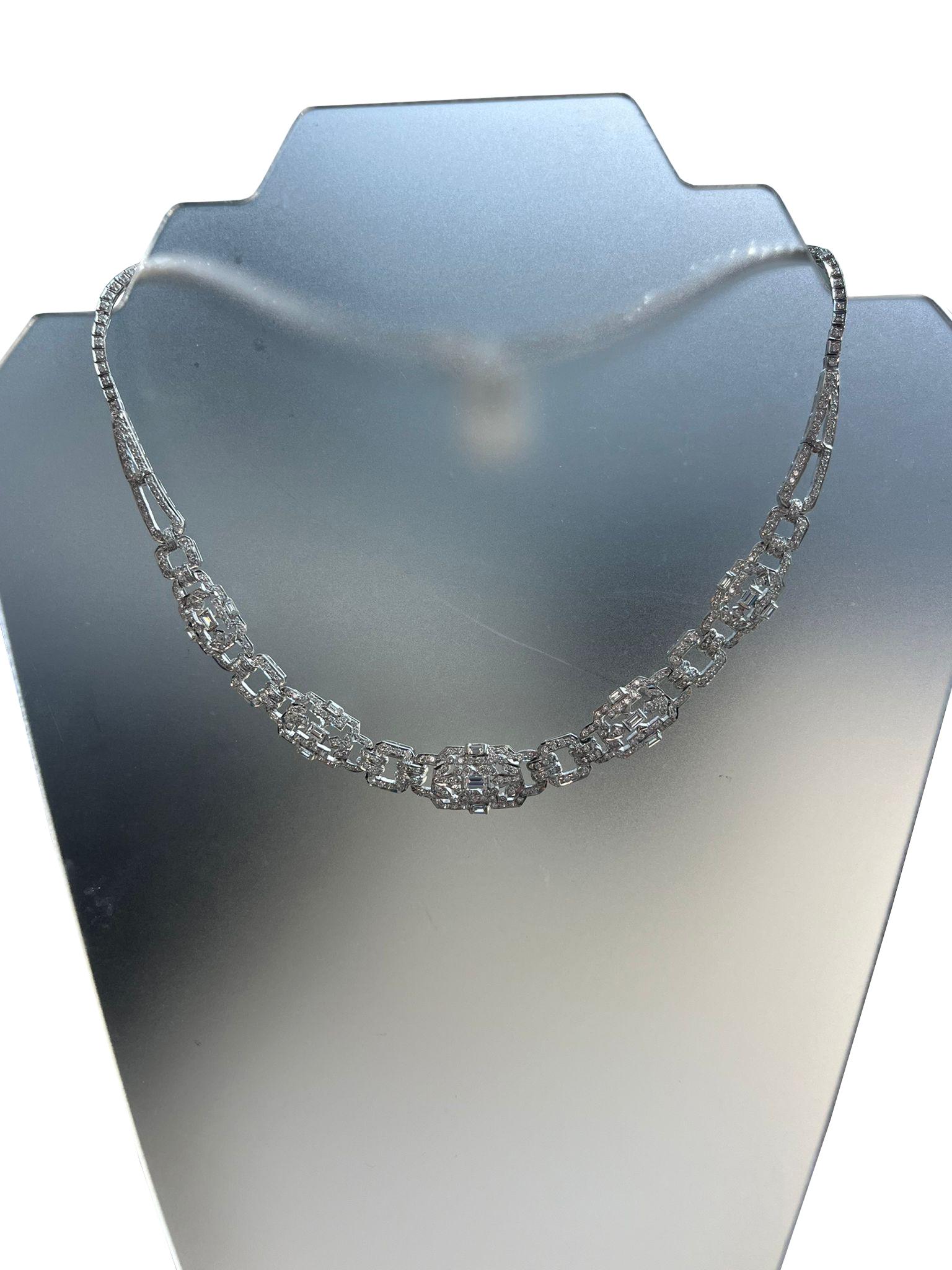 ArtDeco 12.85ctw Platinum Round Emerald Cut Diamond VS1 Clarity Necklace For Sale 2