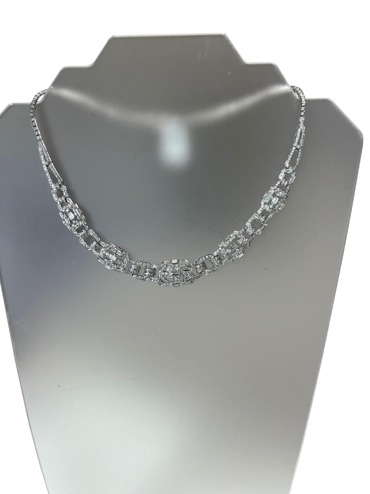 ArtDeco 12.85ctw Platinum Round Emerald Cut Diamond VS1 Clarity Necklace For Sale 3