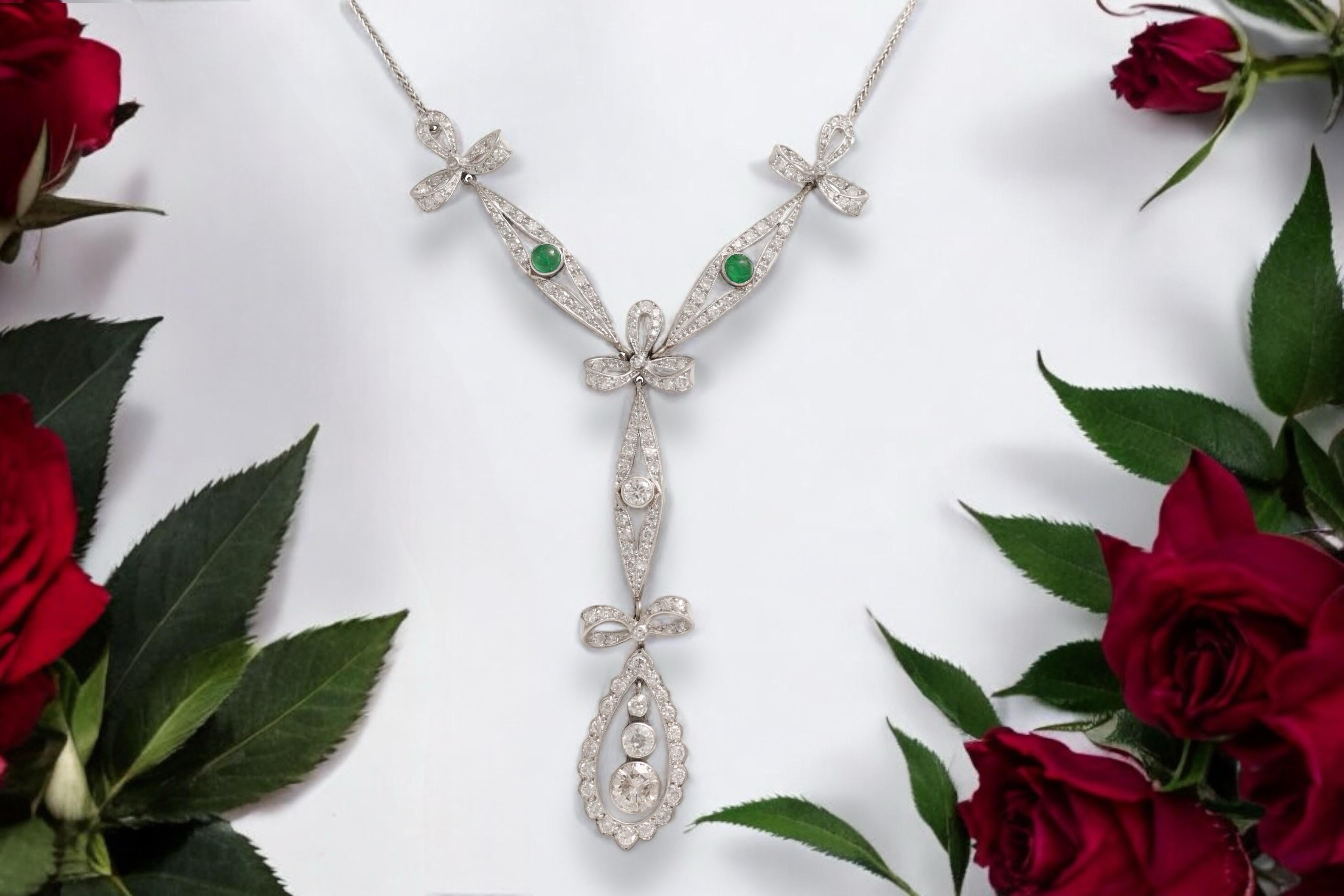 Collana Artdeco 1920 s Plainum e oro 18 Kt con diamanti in vendita 5