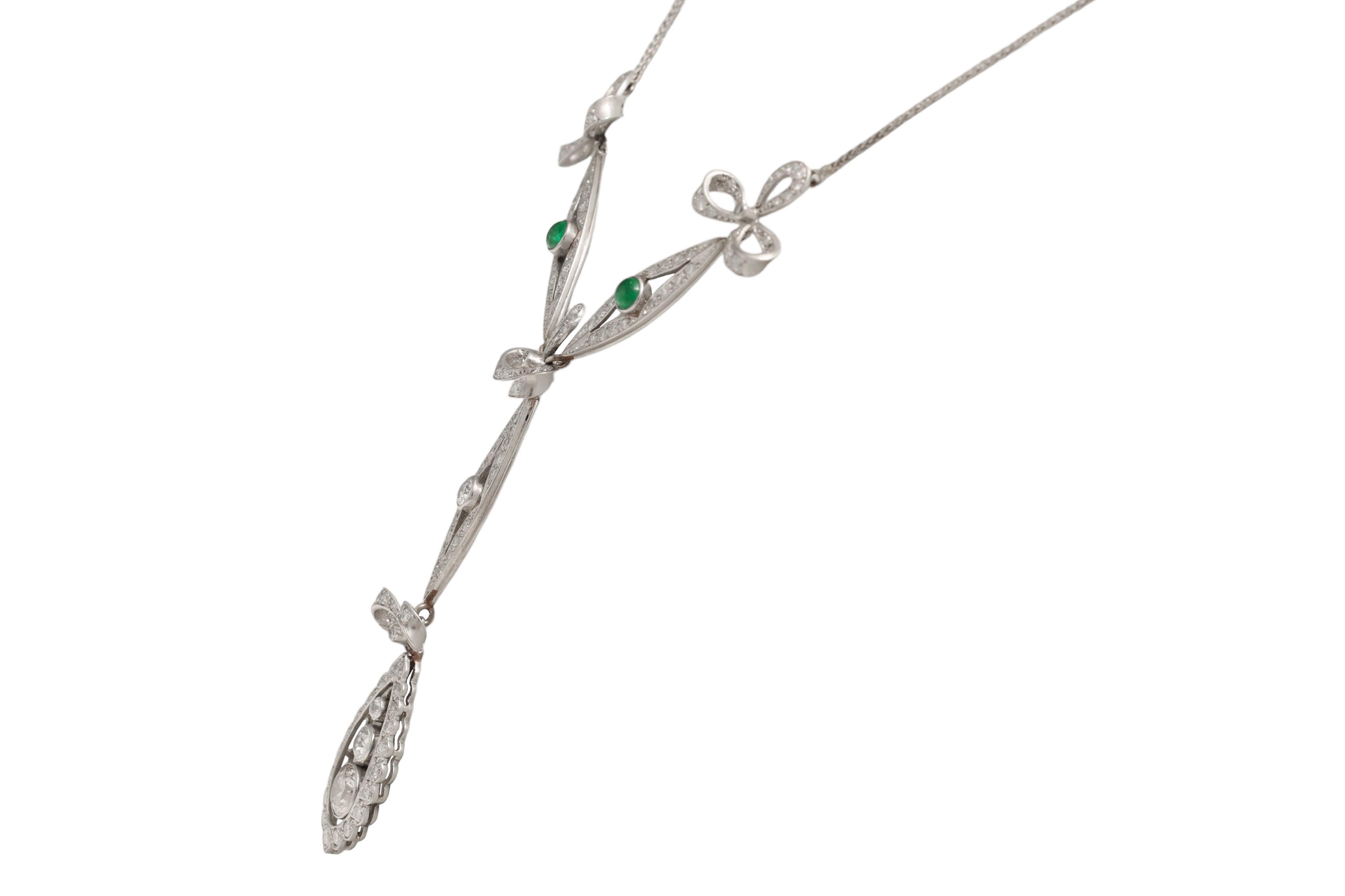 Art Déco Collana Artdeco 1920 s Plainum e oro 18 Kt con diamanti in vendita
