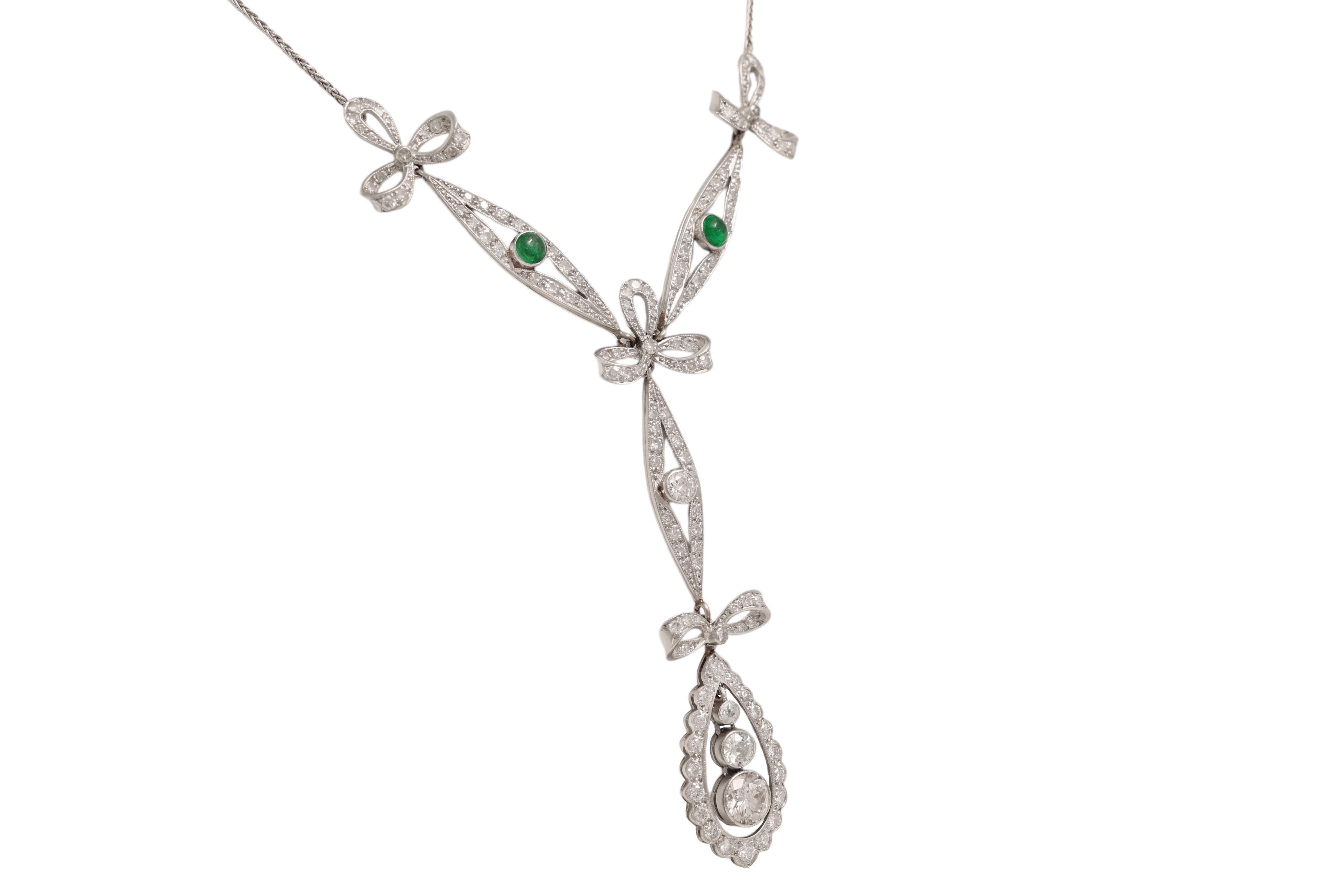 Taglio antico europeo Collana Artdeco 1920 s Plainum e oro 18 Kt con diamanti in vendita