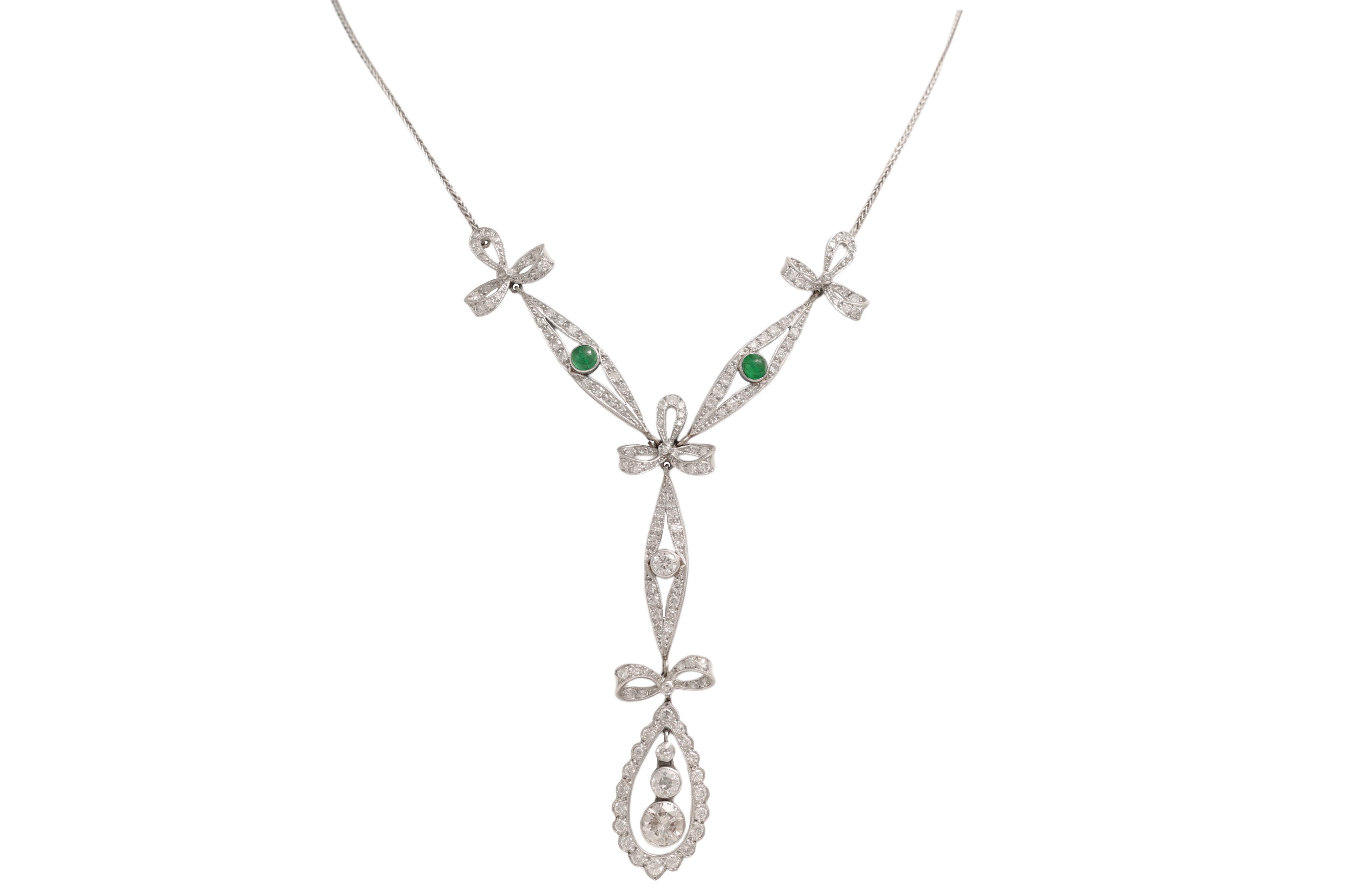 Collana Artdeco 1920 s Plainum e oro 18 Kt con diamanti in vendita 3