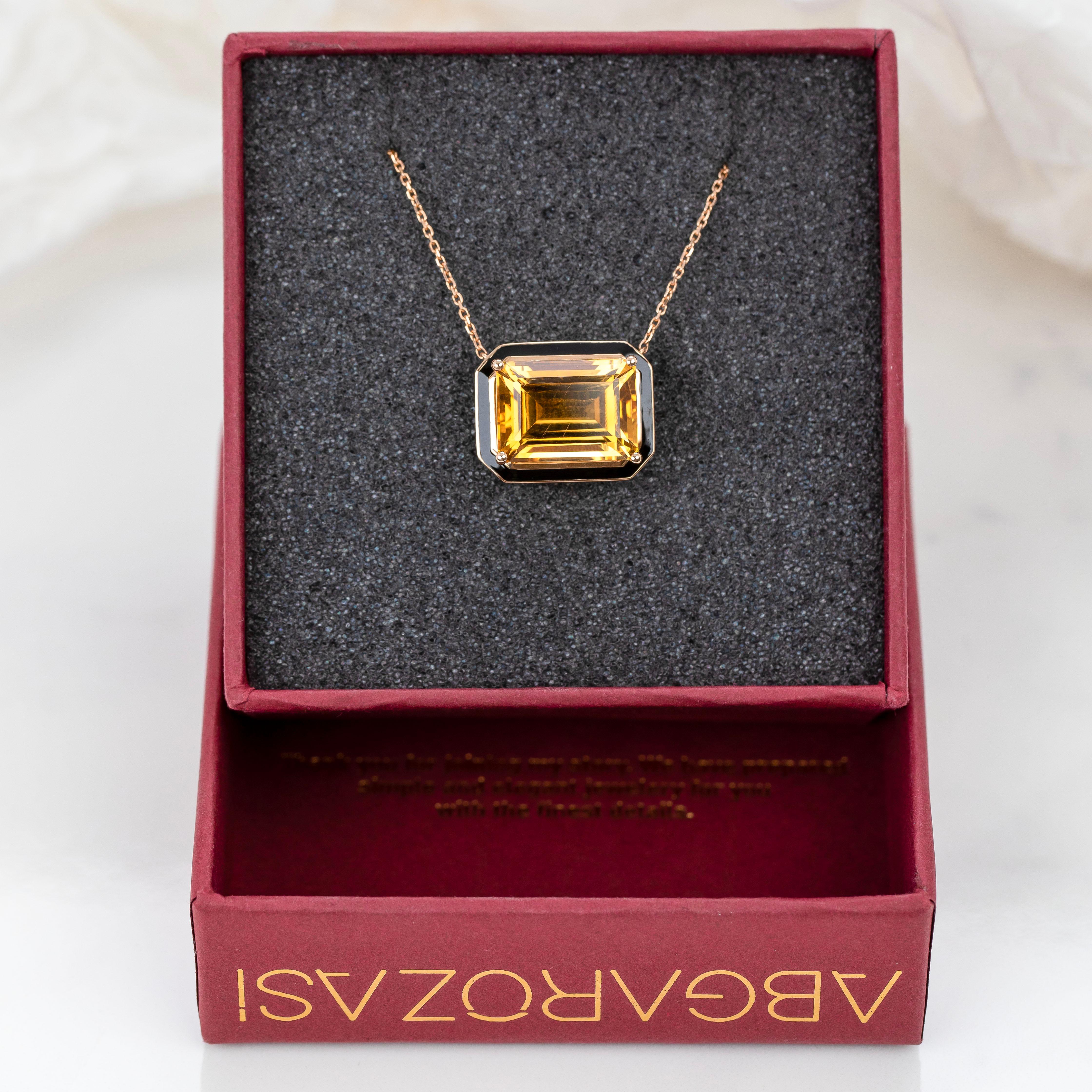 Emerald Cut Artdeco and Pendant Necklace, 6-7.00 ct Citrine Stone Necklace, 14K Gold For Sale