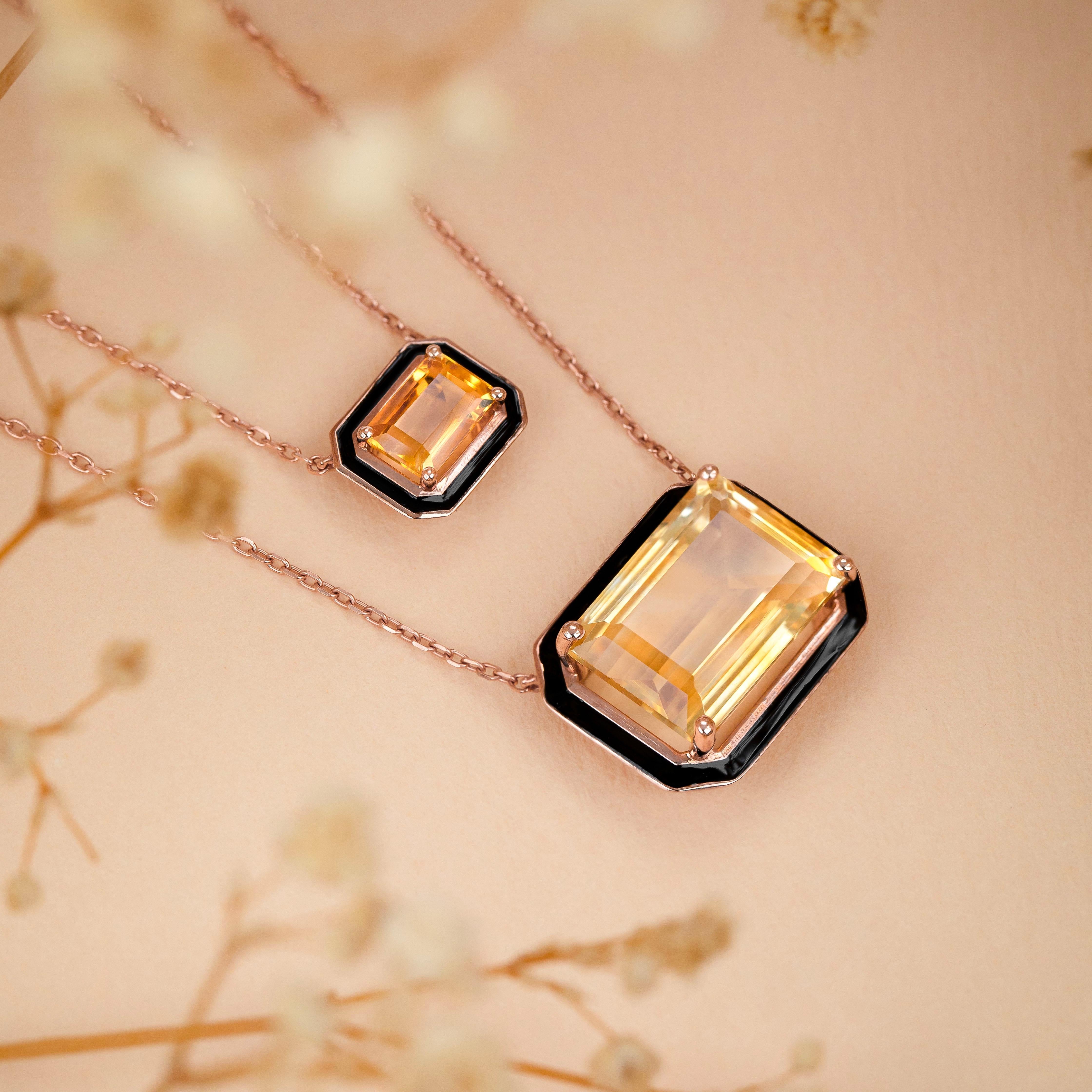 Artdeco and Pendant Necklace, 6-7.00 ct Citrine Stone Necklace, 14K Gold For Sale 1