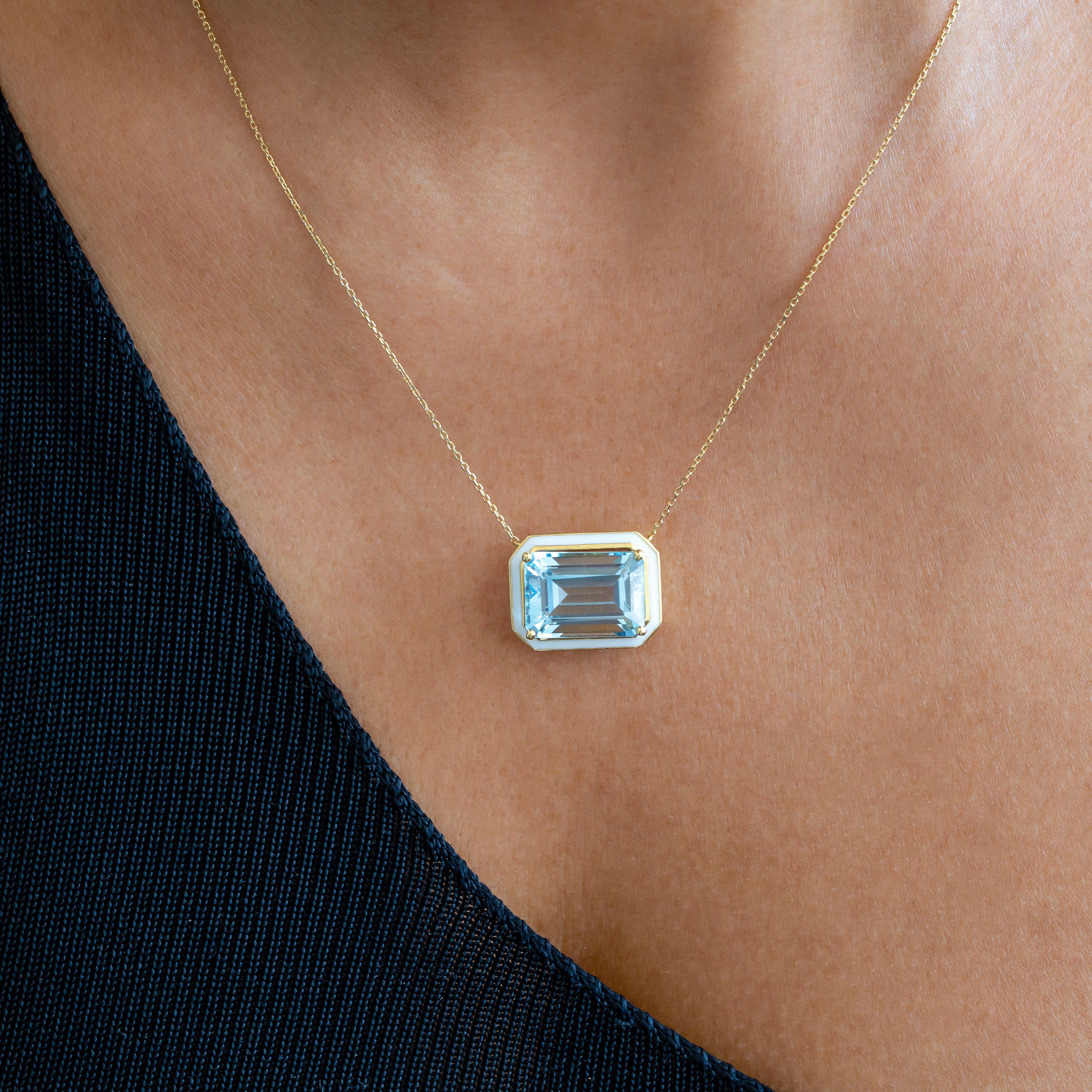 Art déco Collier Artdeco et pendentif, 6-7.00 ct Sky Topaz Stone Necklace, 14K Gold en vente
