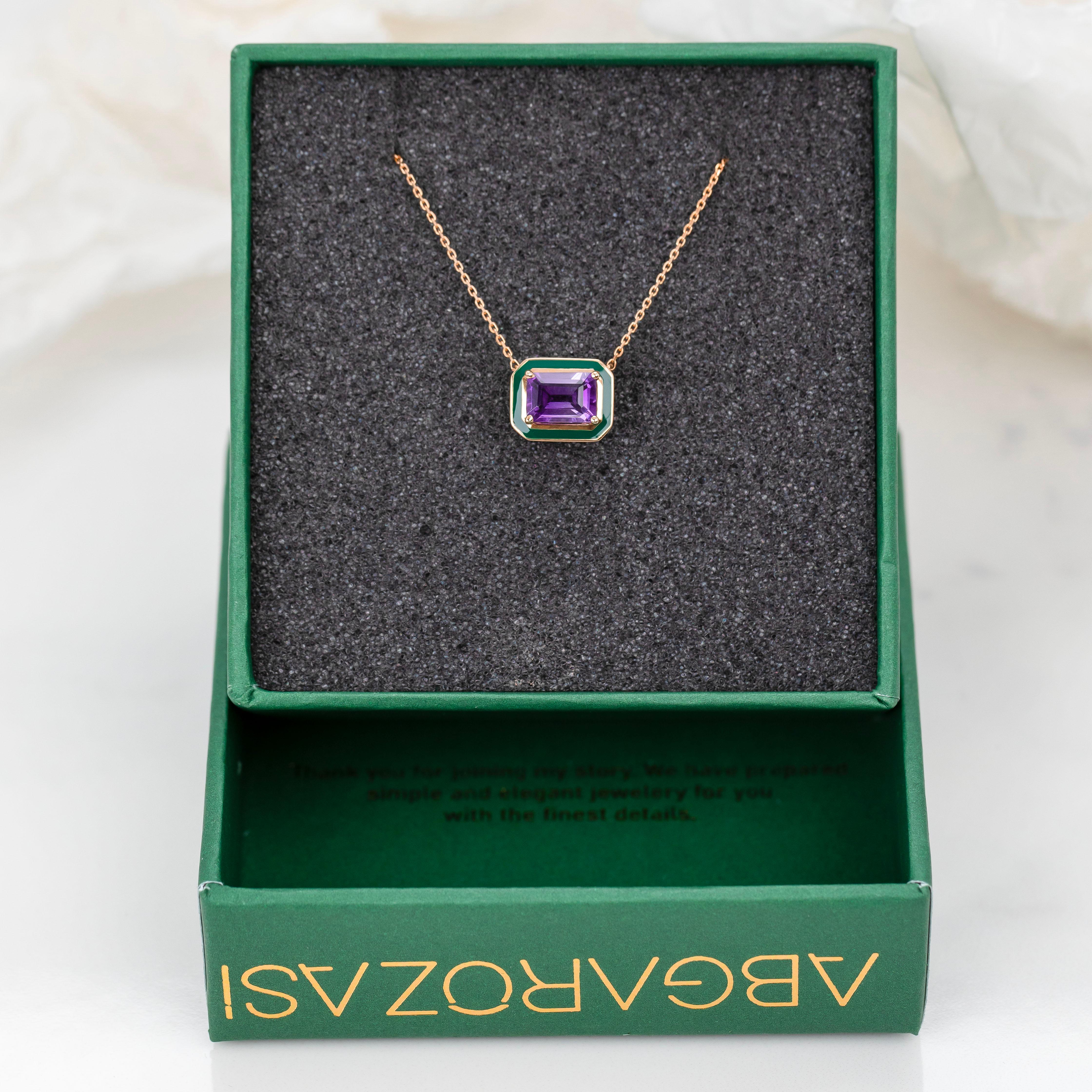 Artdeco and Pendant Necklace, Amethyst Stone Necklace, 14K Gold For Sale 3