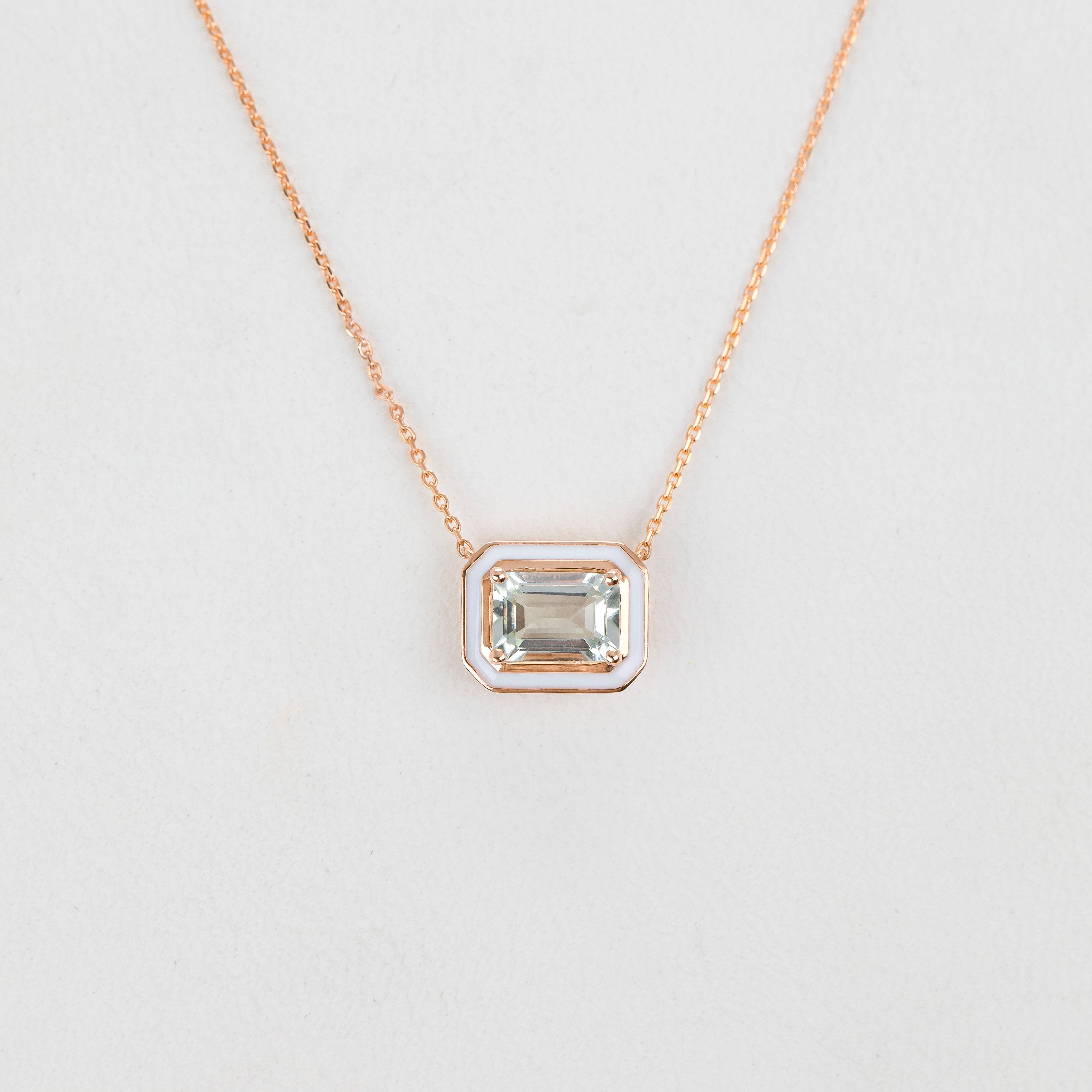 Emerald Cut Artdeco and Pendant Necklace, Green Sapphire Stone Necklace, 14K Gold For Sale