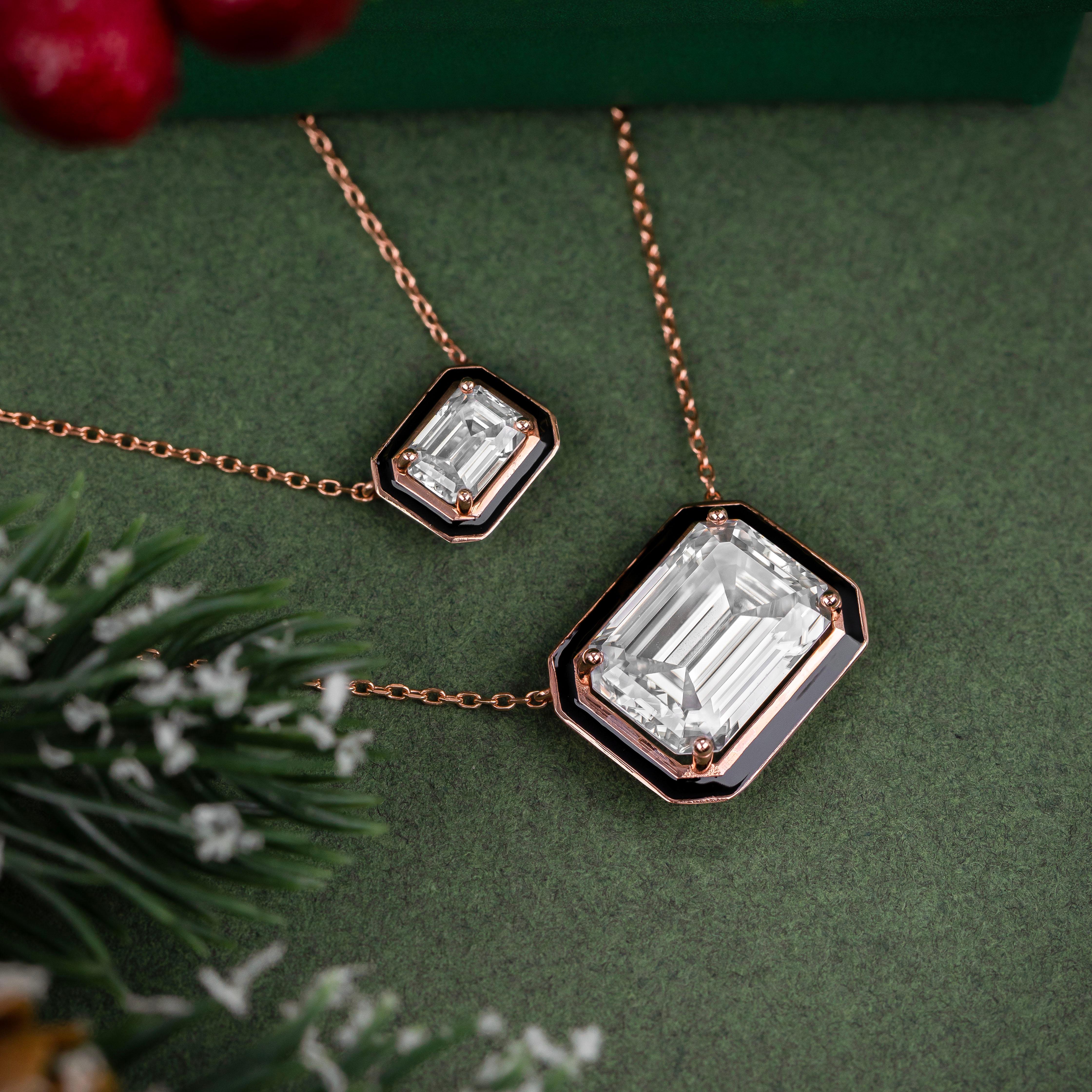 Art Deco and Pendant Necklace,0.90-1.00 ct Topaz Stone Necklace, 14K Gold Neclace, Enamel Necklace

Art Deco Topaz Necklace with Enamel Detailing

Main Stone: 0.90-1.00 ct Emerald-Cut Topaz Stone
Necklace Length: 42 cm (16.54 inches)
Material: 14K